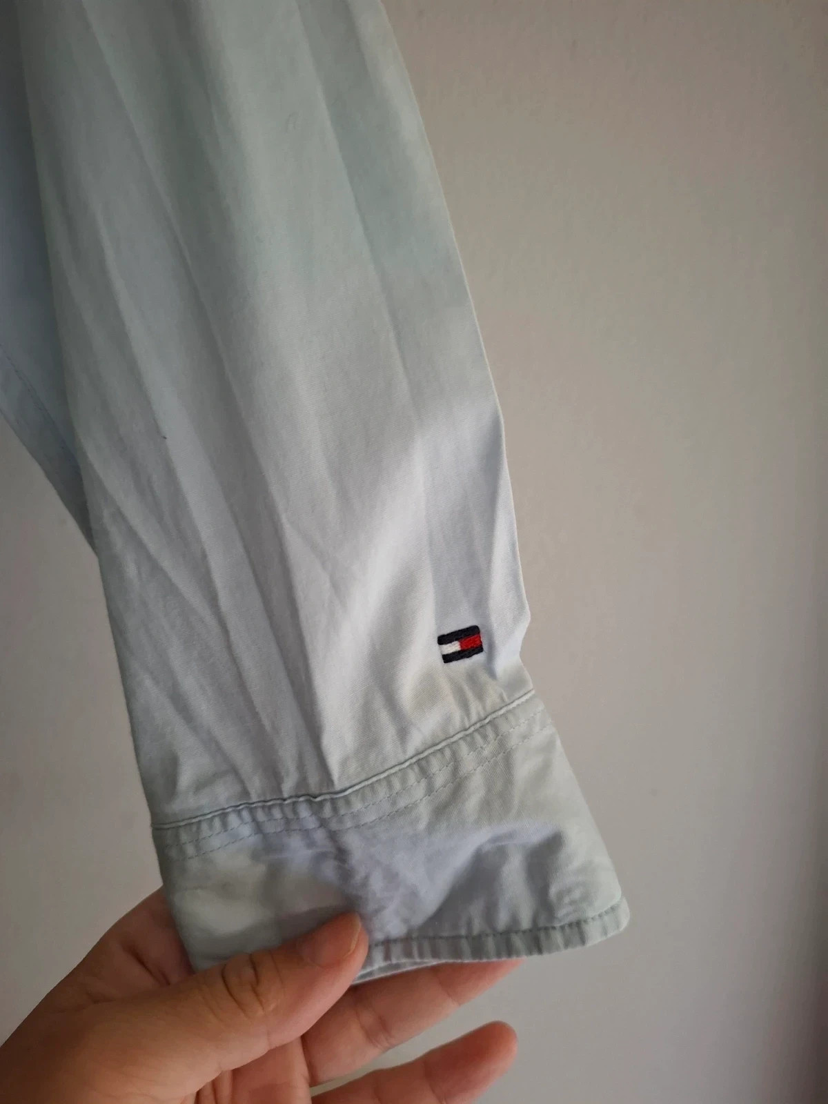 Camisa Tommy Hilfiger Azul Claro con Volantes (Talla 8 / M) – Tommy Hilfiger – taille M / 38 / 10 3