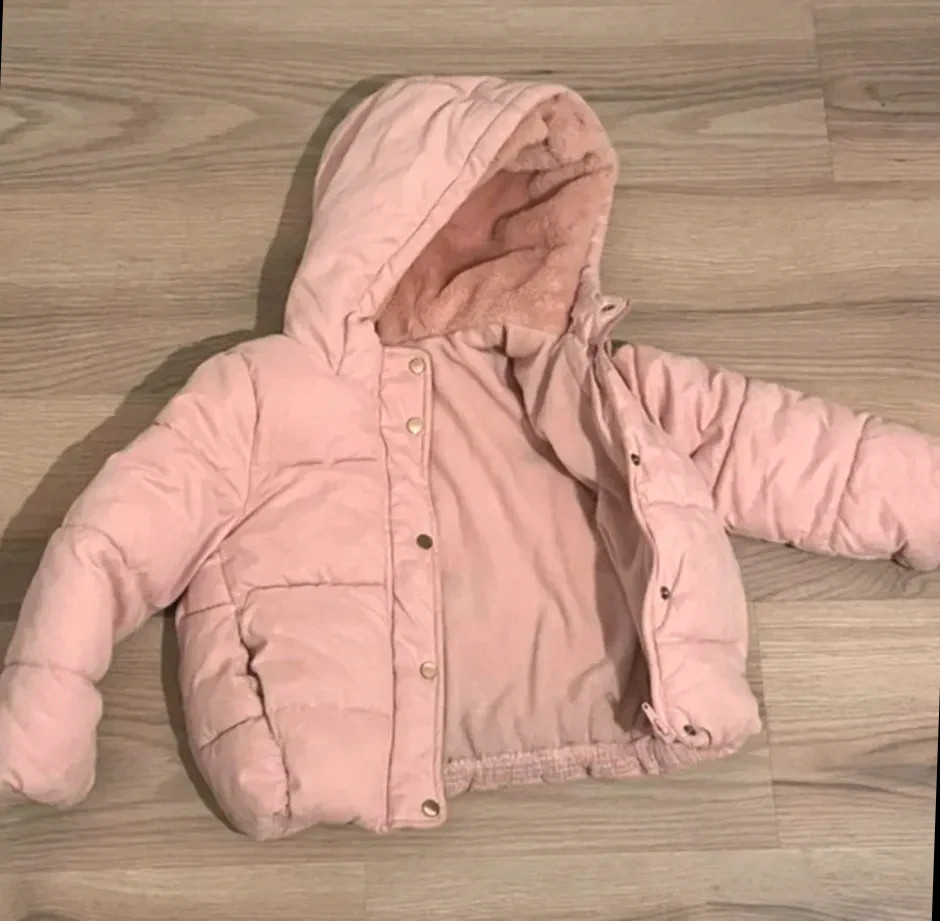 Doudoune chaude à capuche pour fille, rose couleur clair, Taille 5 ans – Kiabi – taille 5 ans / 110 cm 2
