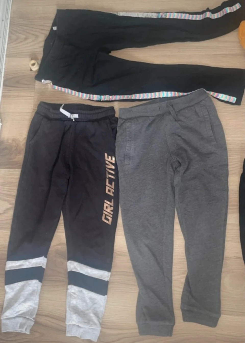 Lot de 14 articles pour filles 8 ans, vêtements fille – taille 8 ans / 128 cm 2