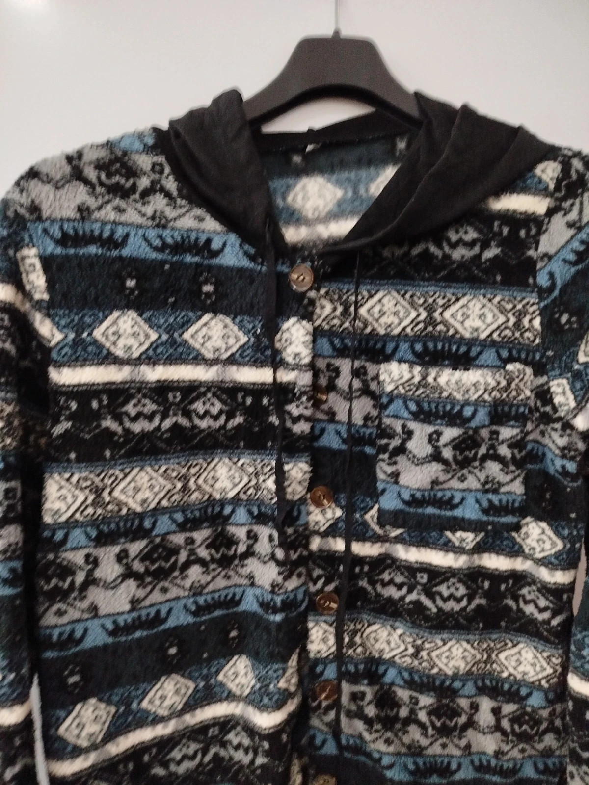 Forro polar con botones y capucha. – Polar – taille S / 36 / 8 2