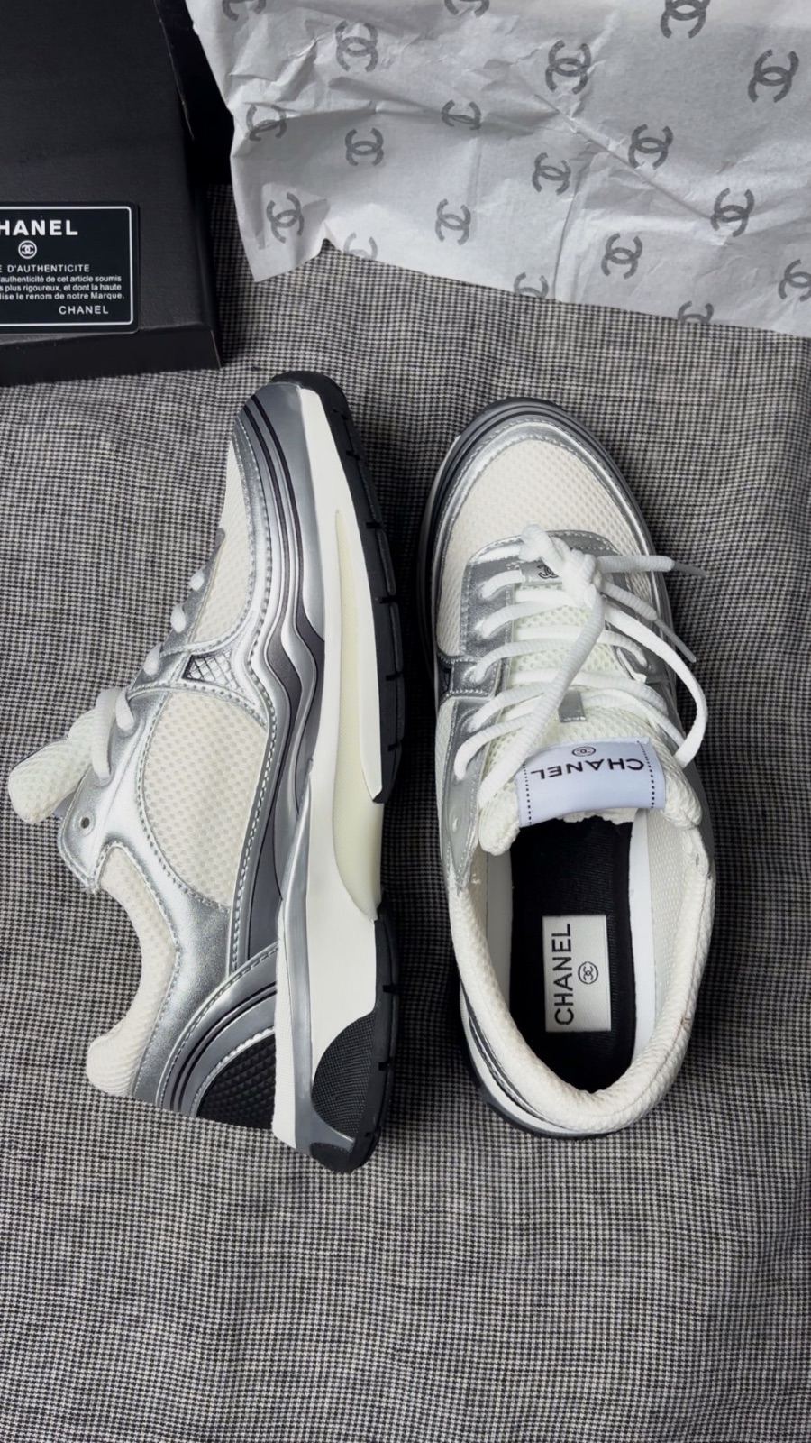 Paire de Chanel runner – chanel – taille EU 43 6