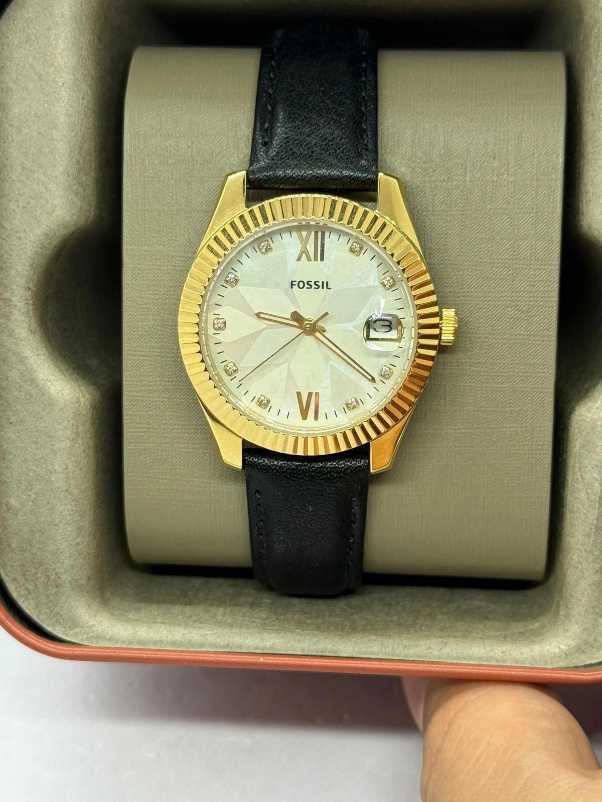 Superbe Montre Femme Fossil _ Dorée & Cadran Nacre _Excellent État – Fossil – taille 30–38 mm 2