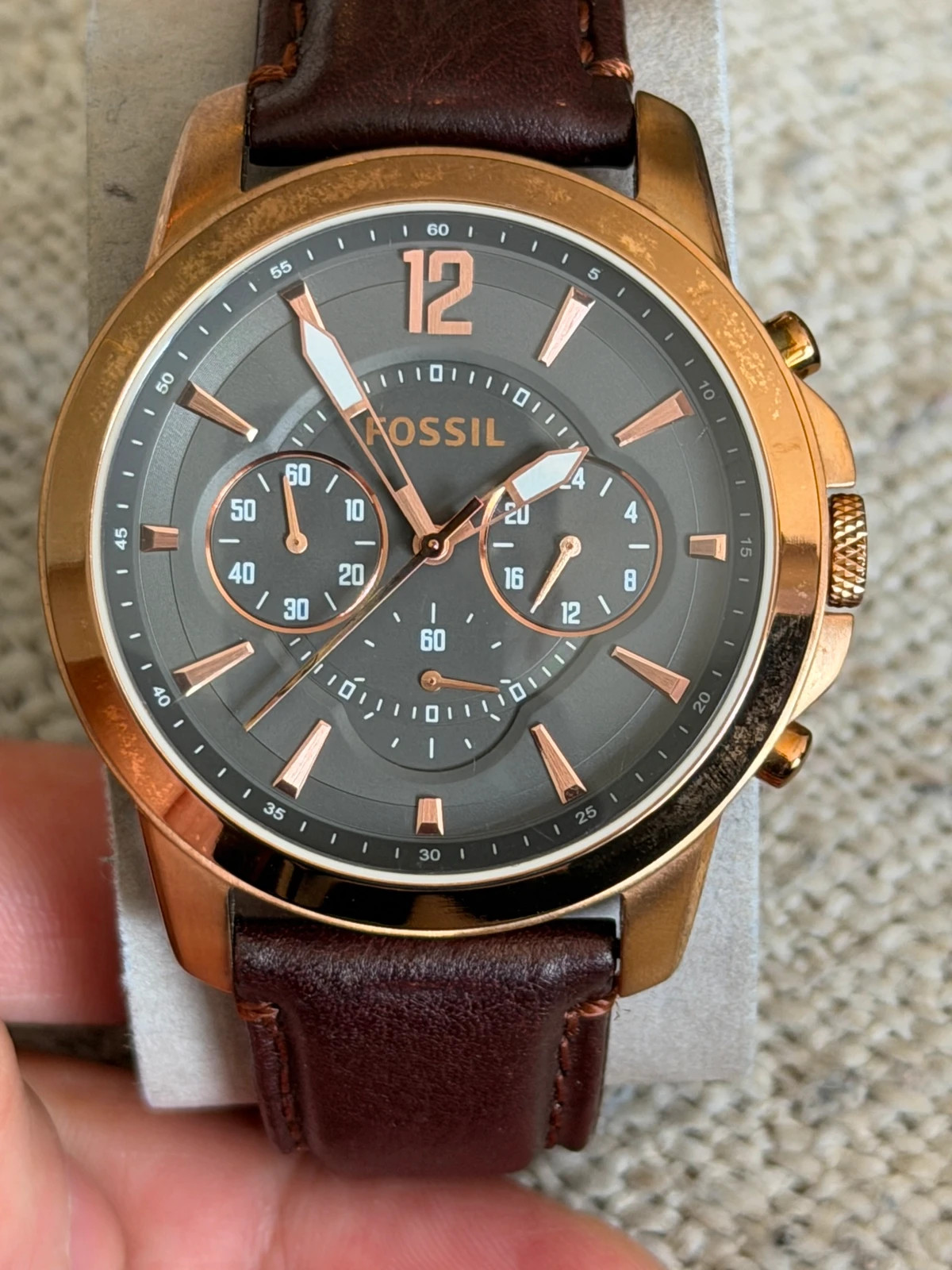 Montre homme Fossil Chronographe (FS4648) Cuir marron & Doré rosé – Fossil – taille 43–46 mm 2