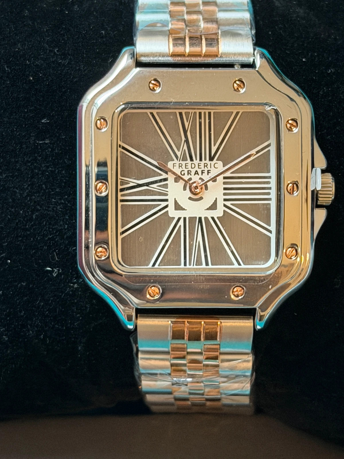 Montre Frédéric Graff Neuve – Style Bicolore & Cadran Graphique – Frederic Graff – taille 43–46 mm 4