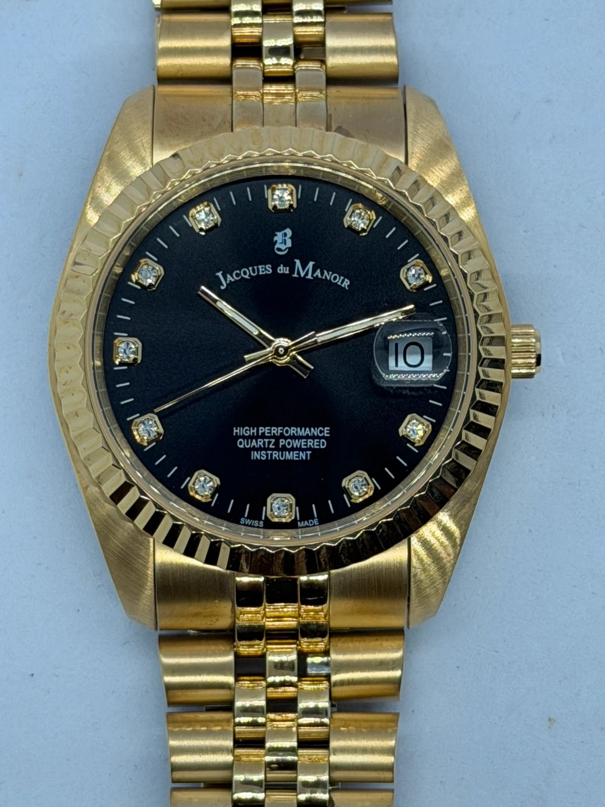 Montre Jacques du Manoir Swiss Made Dorée Cadran Noir & Strass – Jacques du Manoir – taille 30–38 mm 2