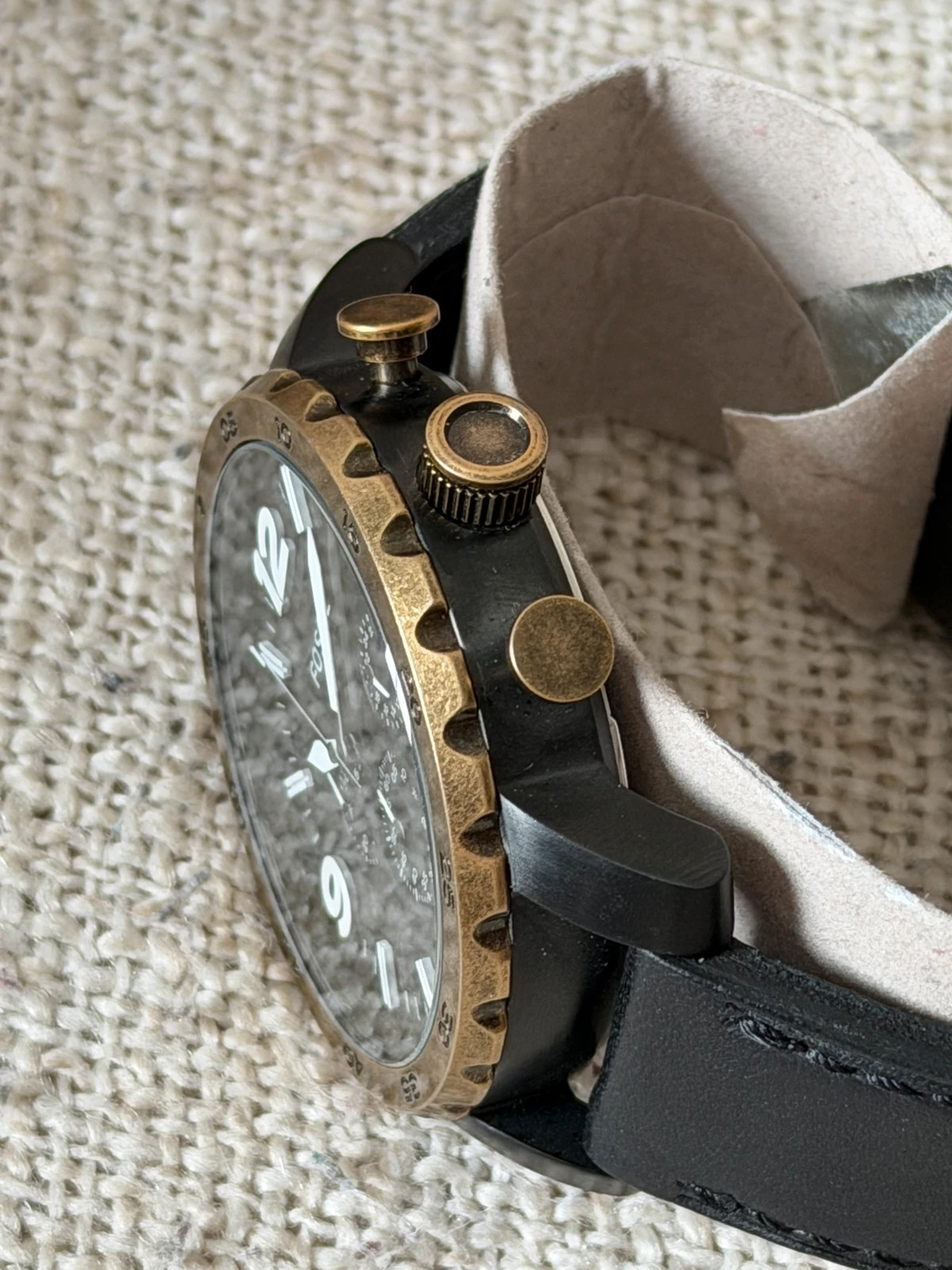 Montre Chronographe Fossil Homme - Boîtier Bronze & Bracelet Cuir Noir - État Excellent – Fossil – taille 47 mm et plus 4