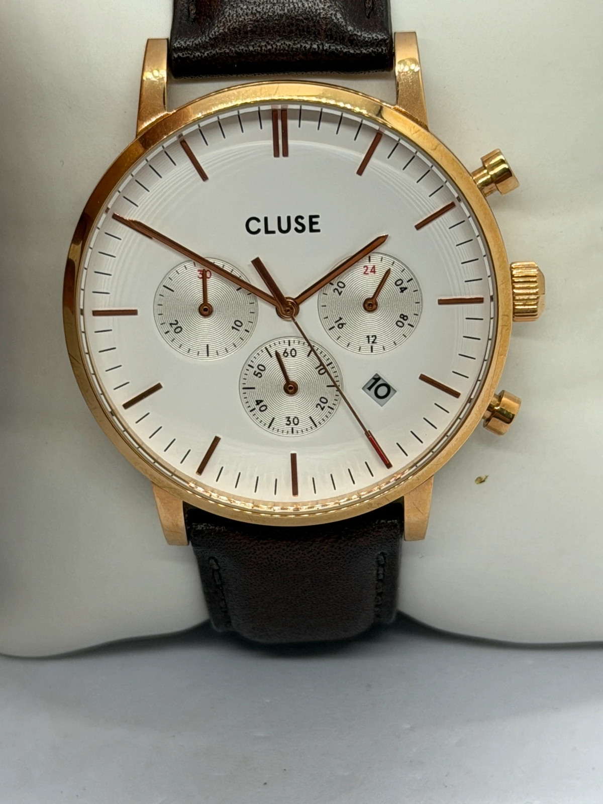 Élégante Montre Chronographe Cluse -État Impeccable (40mm) – Cluse – taille 39–42 mm 2
