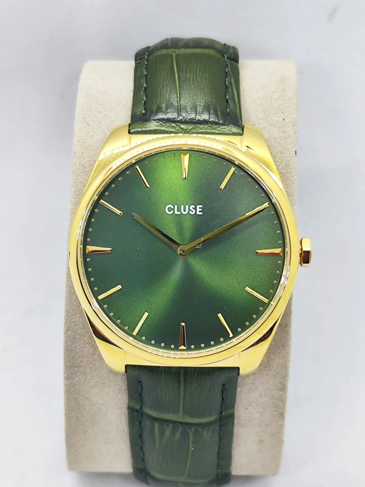 Montre Cluse – Or & Vert Émeraude – Très bon état – Cluse – taille 30–38 mm 2