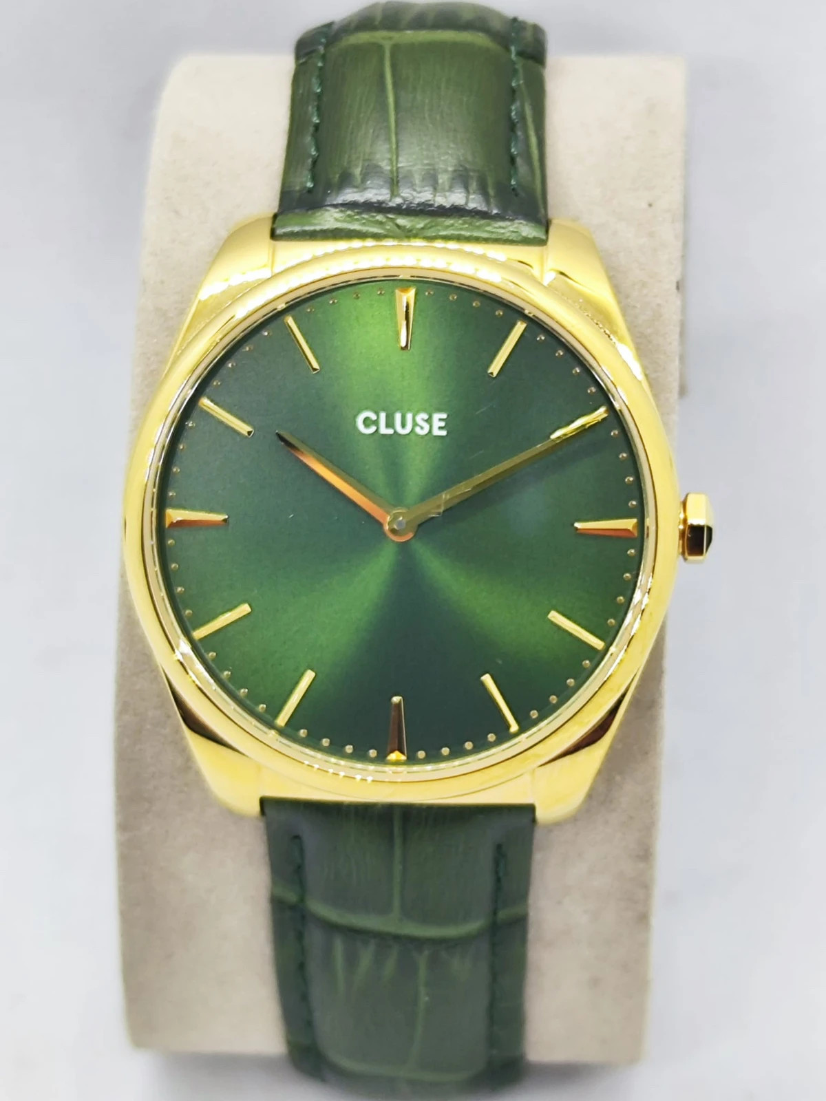 Montre Cluse – Or & Vert Émeraude – Très bon état – Cluse – taille 30–38 mm 4
