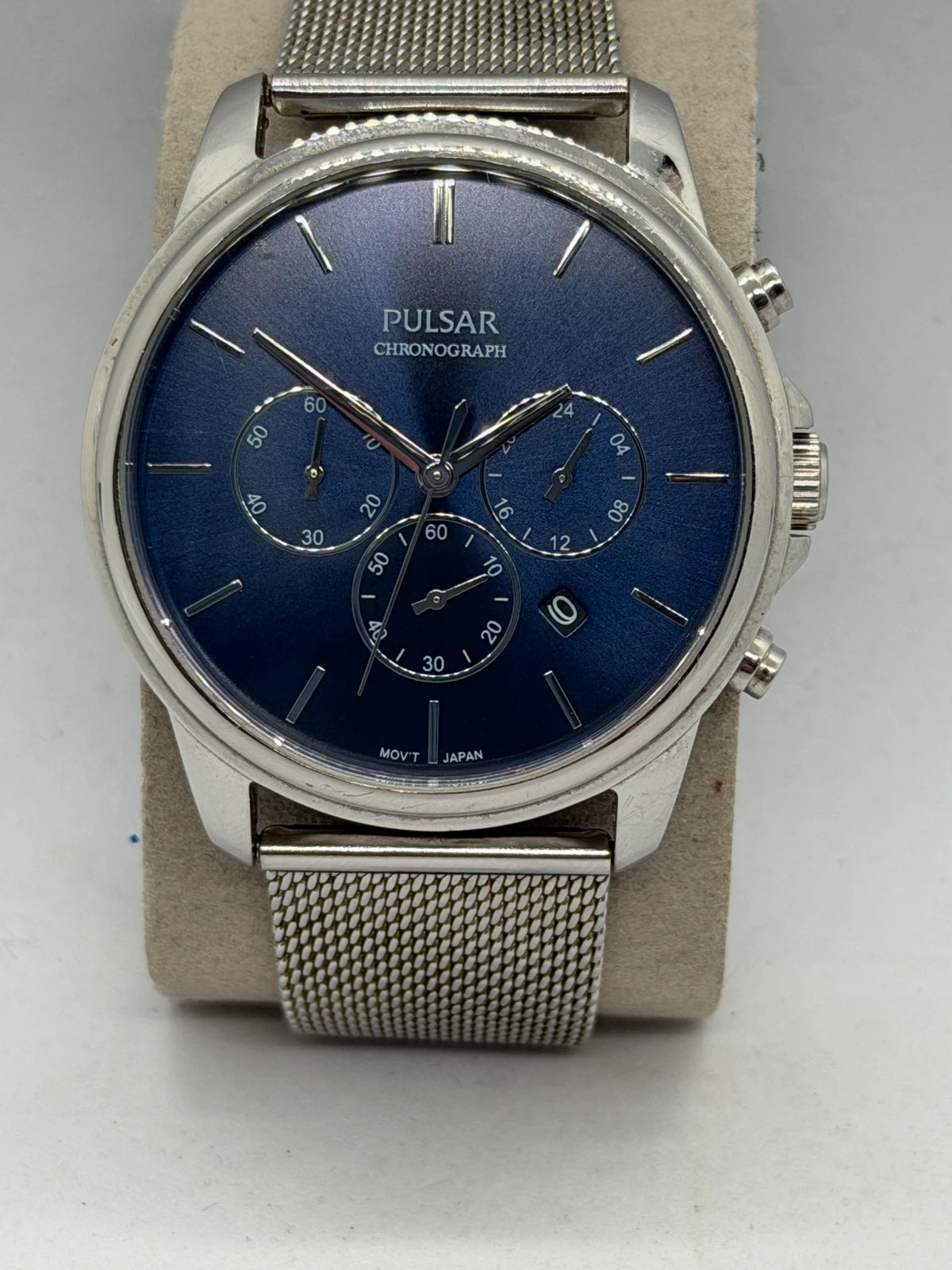 Montre Chronographe Pulsar – Cadran Bleu Solé d'un Magnifique Effet & Bracelet Maille Milanaise – Pulsar – taille 43–46 mm 2