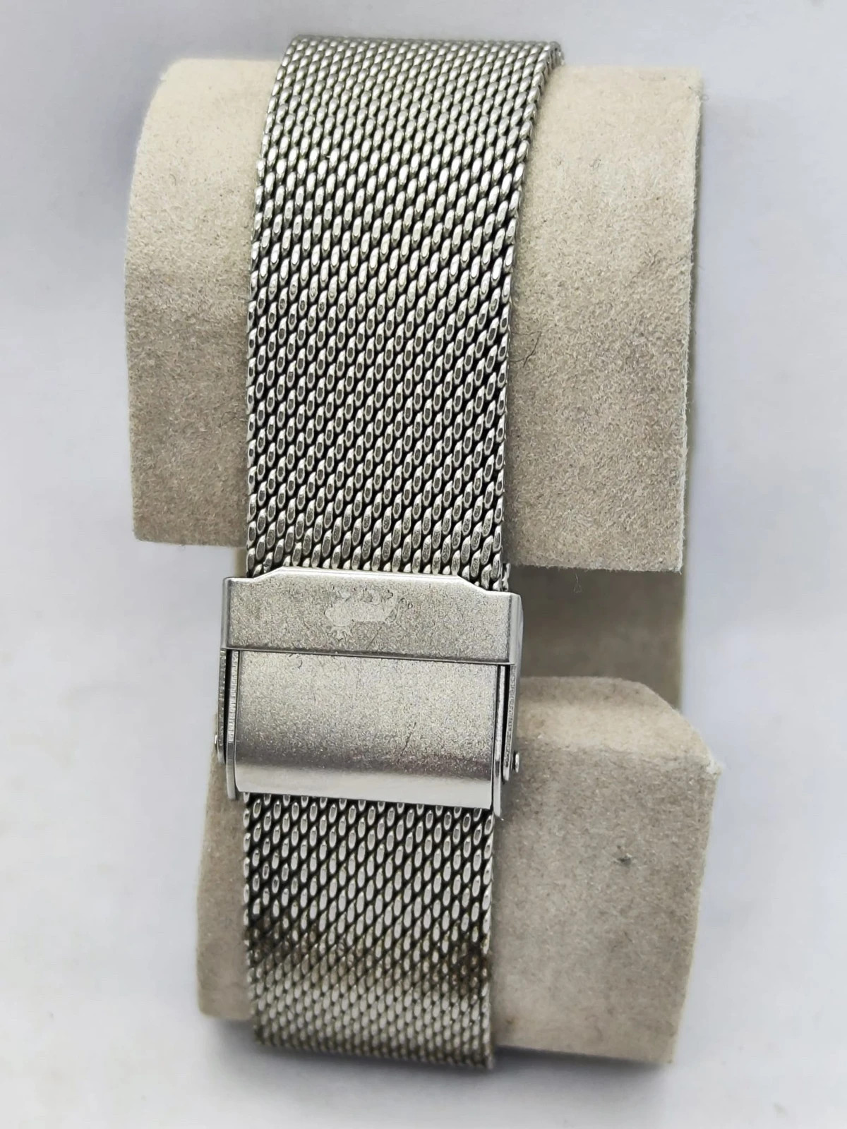 Montre Larsson & Jennings – Cadran Noir & Bracelet Milanais Argenté – Excellent état (Swiss Made) – Larsson & Jennings – taille 39–42 mm 4