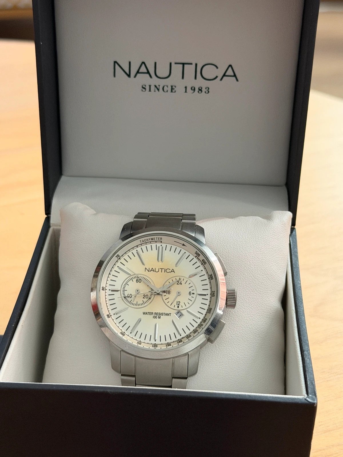 Montre Chronographe Nautica originale en excellent état (Modèle A22601GS) – Nautica – taille 43–46 mm 3