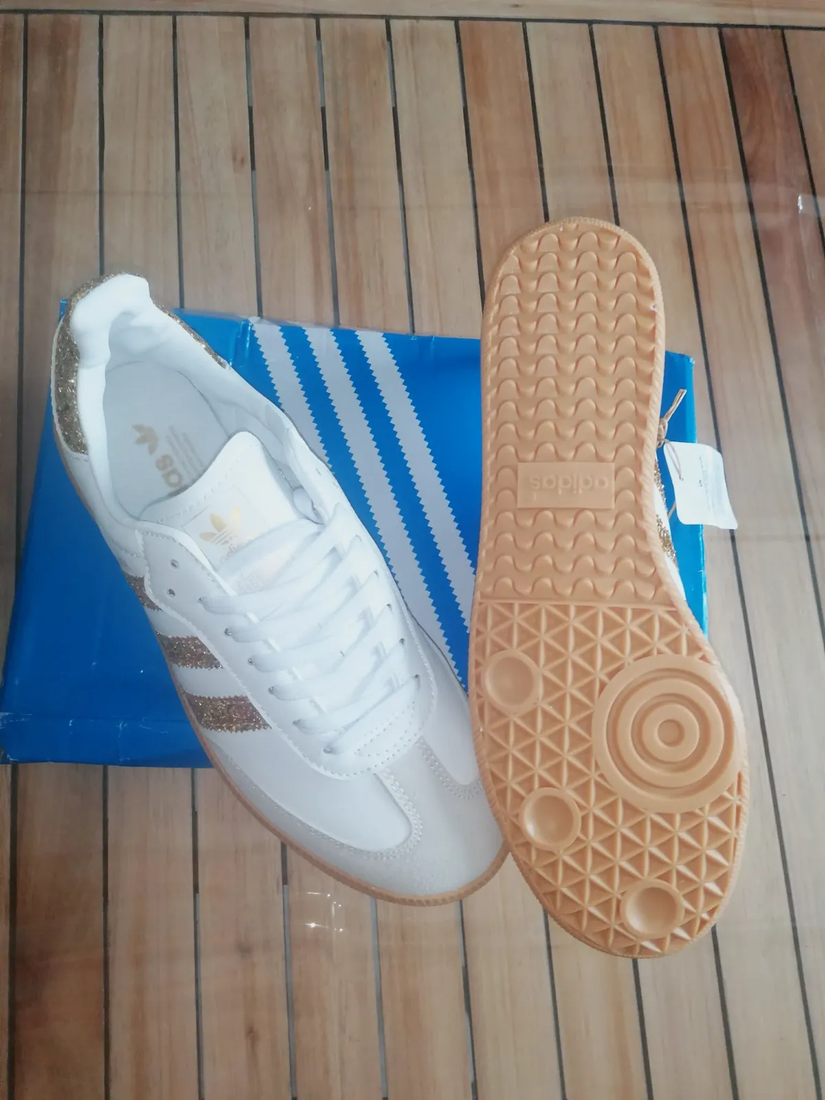 Baskets Adidas Samba blanches avec bandes dorées pailletées – Adidas – taille EU 38 2