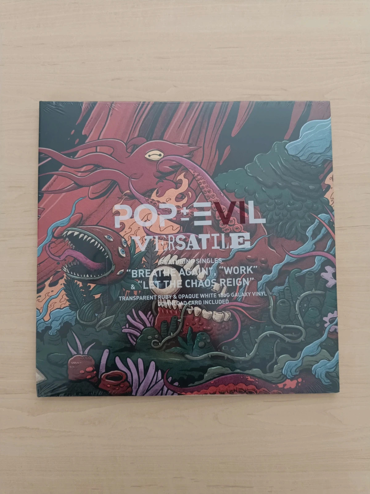 Pop Evil – Versatile – Vinyle Ruby & White Galaxy – Édition couleur
