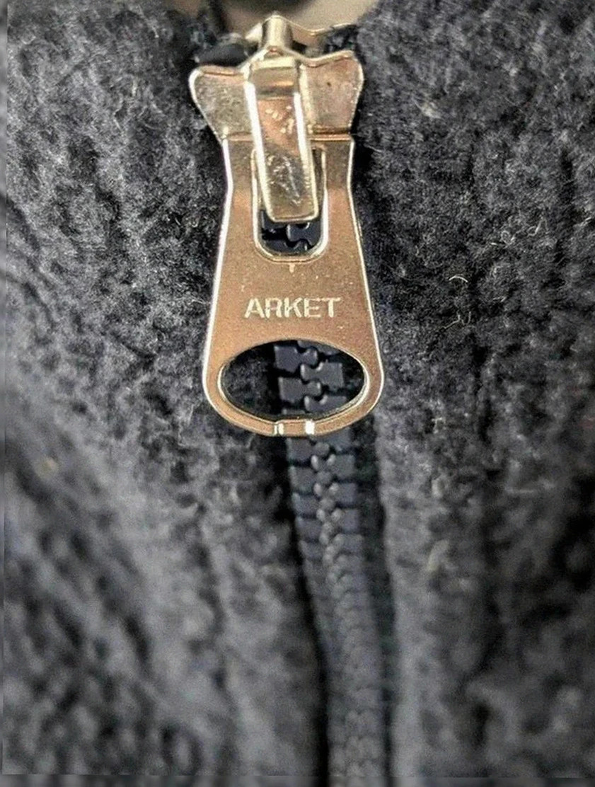 Polaire Arket pilou pilou façon half-zip , douce et cosy, très bon état mixte – ARKET – taille S 4