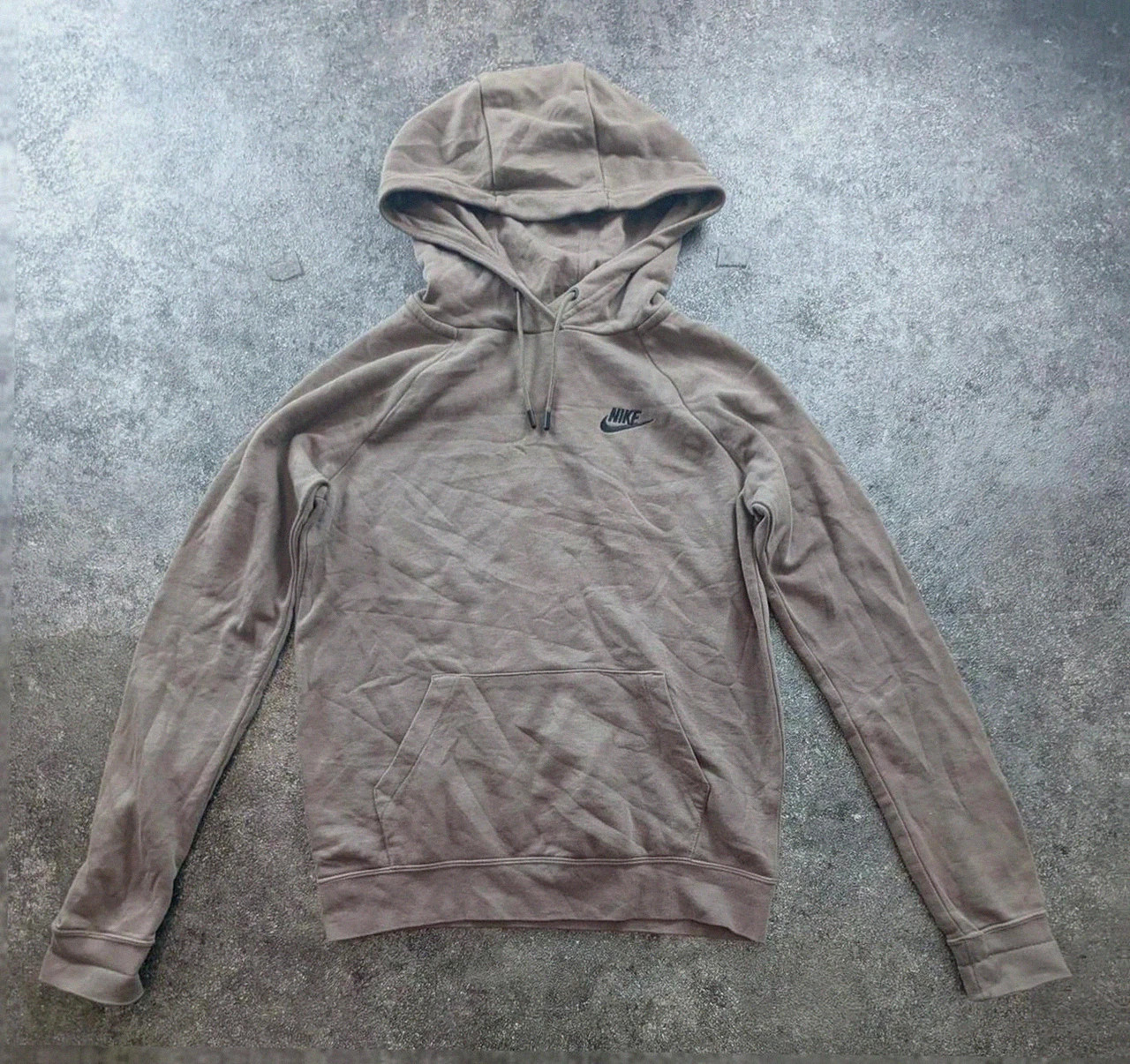 Nike hoodie gris taupe basic swoosh brodé capuche streetwear coton fleece Xs – Nike – taille XS / 34 / 6