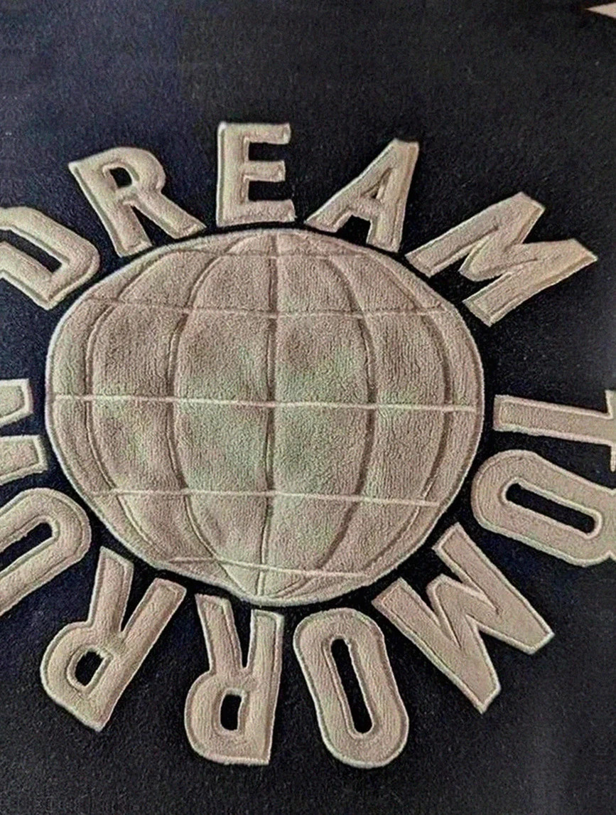 Sweat Maje noir brodé “Dream Tomorrow” taille 1 (équiv. S) – Maje – taille S / 36 / 8 4