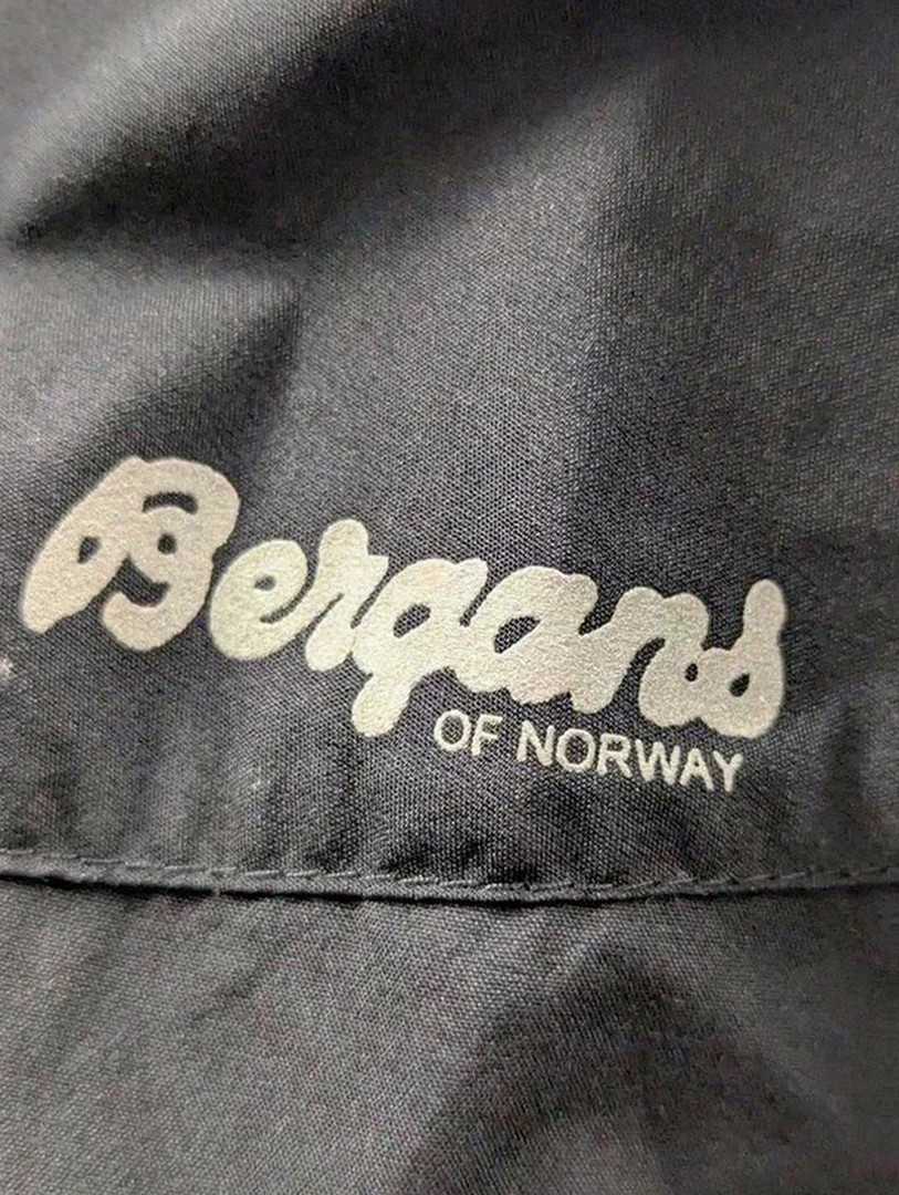 veste bergans of norway noir outdoor gorpcore xs s coupe vent nordique – Bergans – taille XS 4