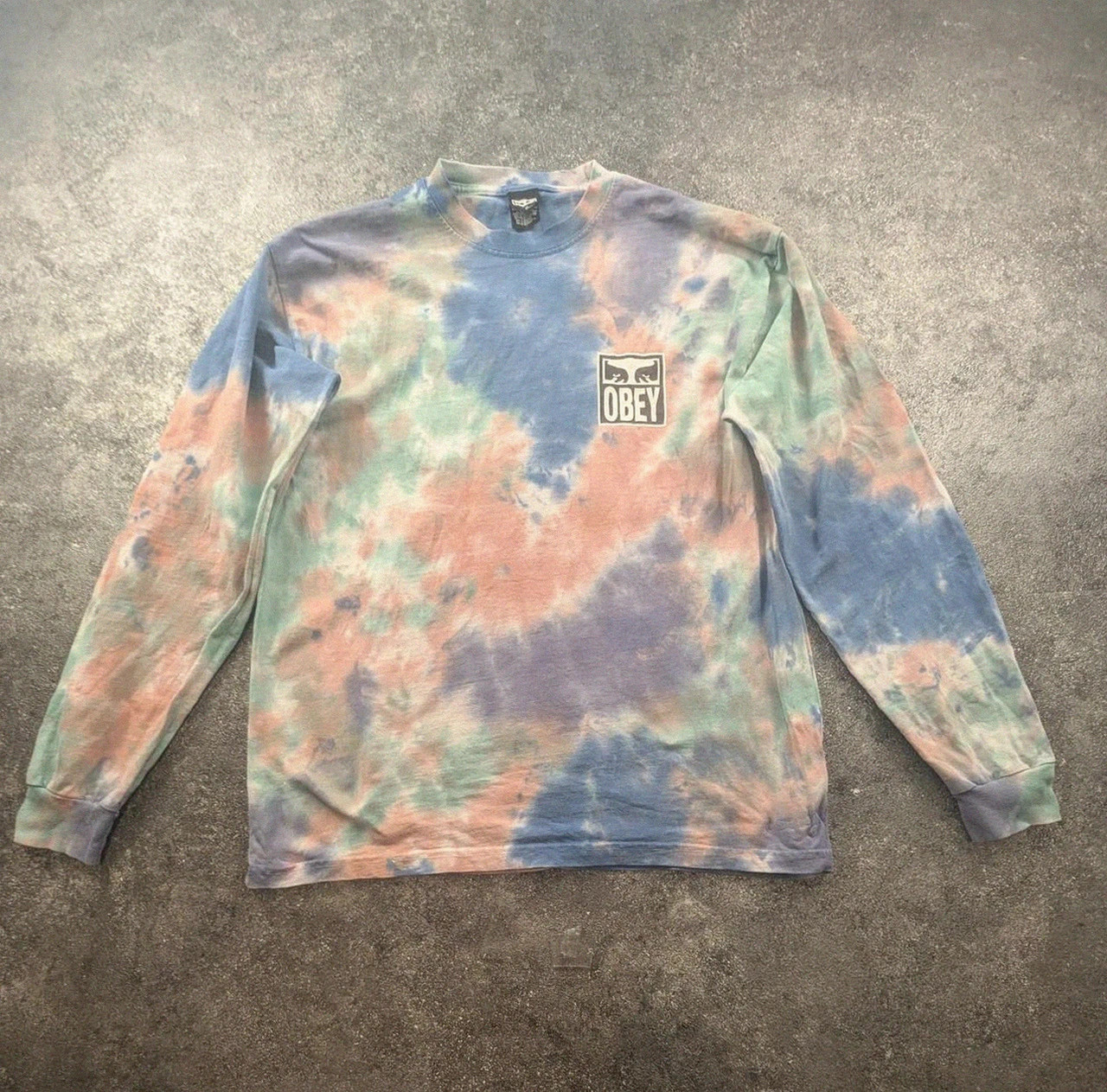 Long sleeve tie dye pastel Obey logo graphic streetwear skate Y2K M – Obey – taille M 3