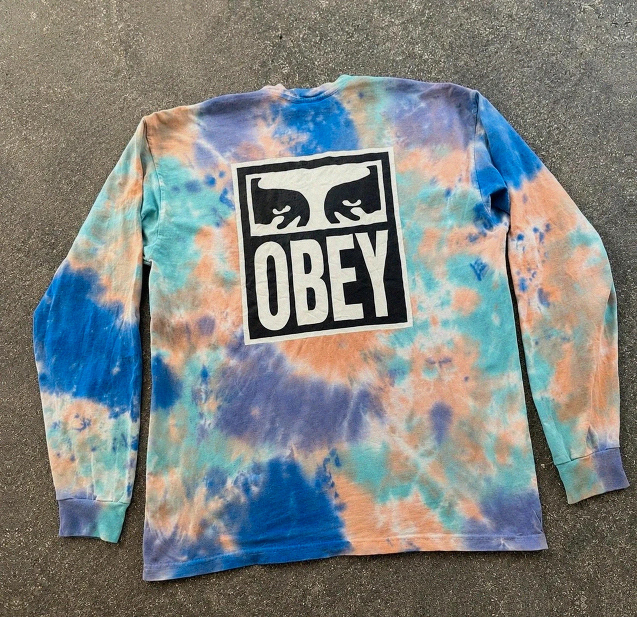 Long sleeve tie dye pastel Obey logo graphic streetwear skate Y2K M