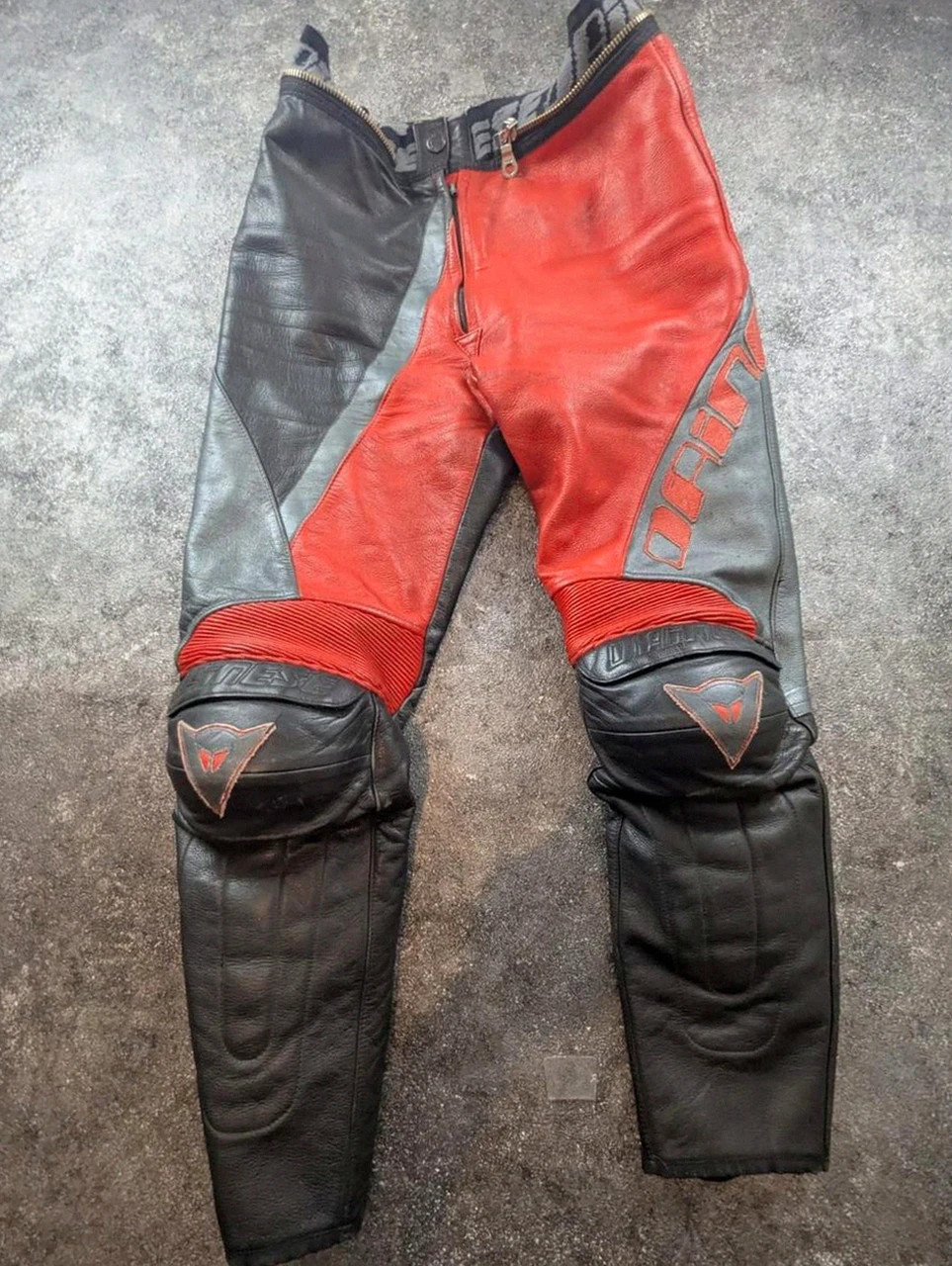 Dainese ensemble cuir moto racing 2 pièces vintage rouge noir taille 44 🇮🇹 mixte – Dainese – taille S 4