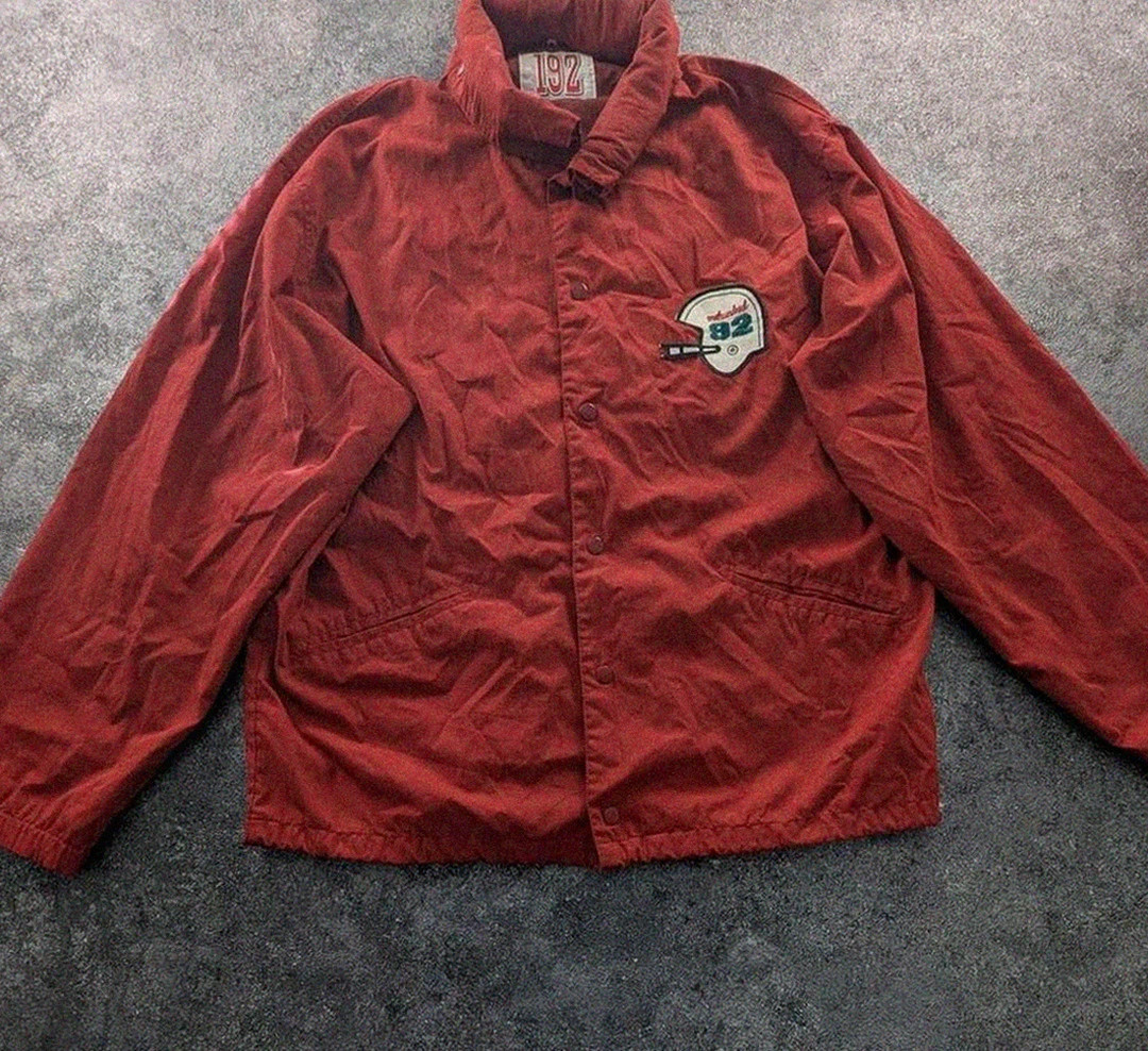 Veste vintage rouge Us college style varsity rétro coupe vent vintage dressing 192 basic – Vintage Dressing – taille XL