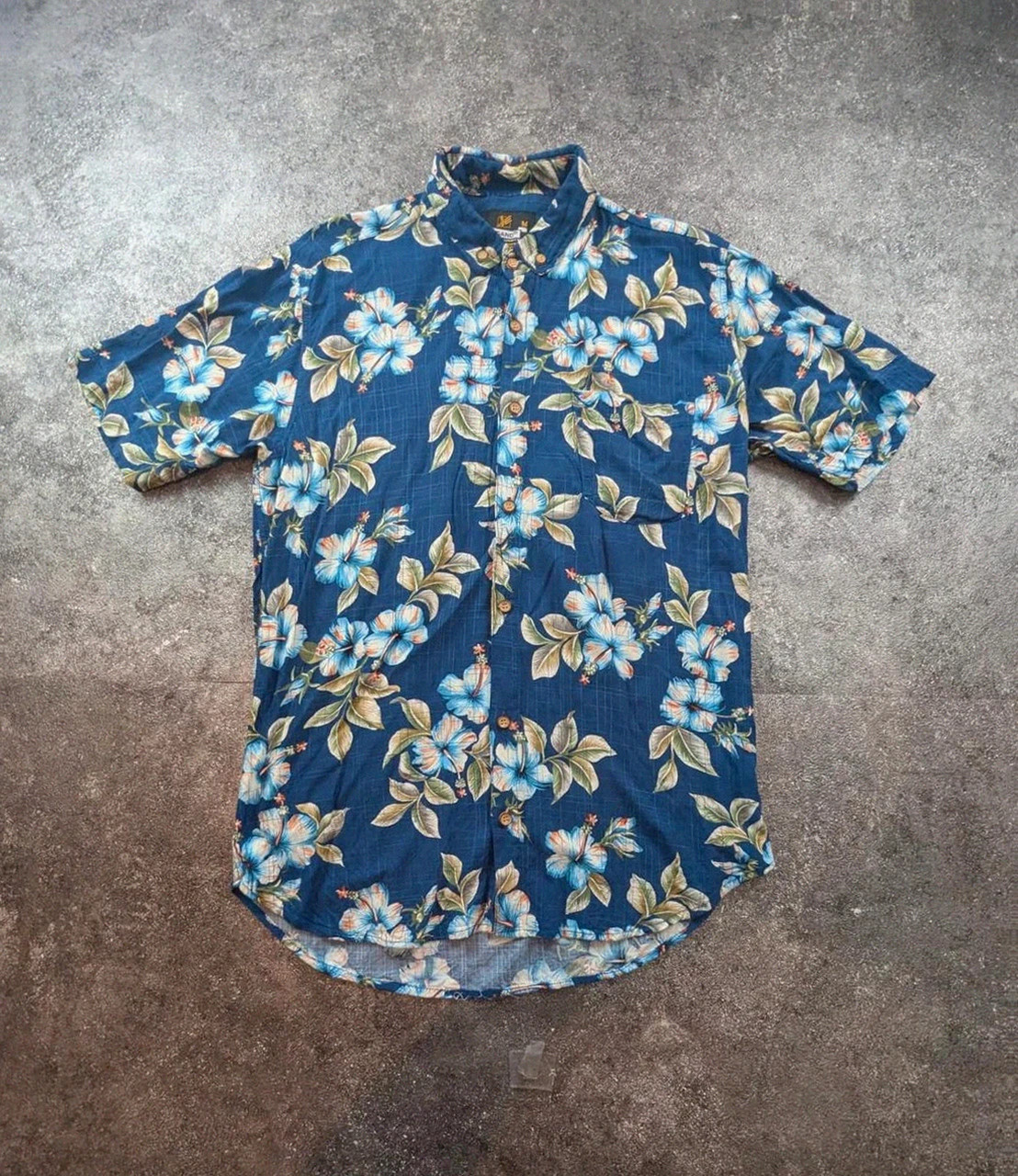 Chemise hawaïenne Legand vintage floral bleu hibiscus viscose fluide beachwear M vintage dressing – Vintage Dressing – taille M 2