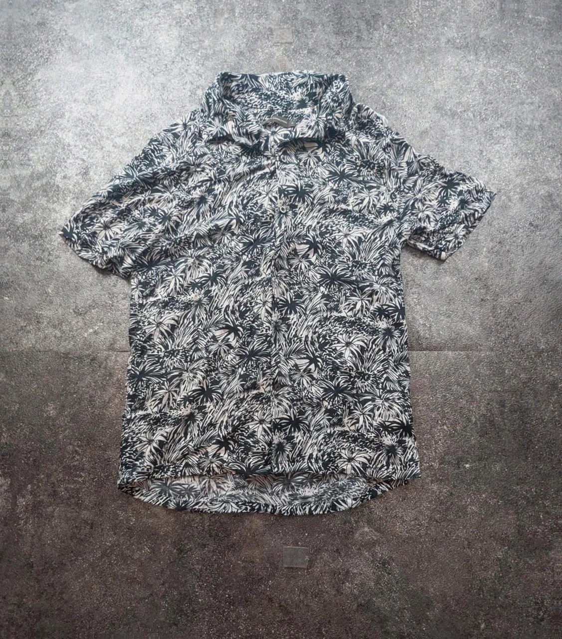 French Connection Chemise Hawaïenne Tropicale 100% Viscose Homme Taille S Resort Vacances – French Connection – taille S 2