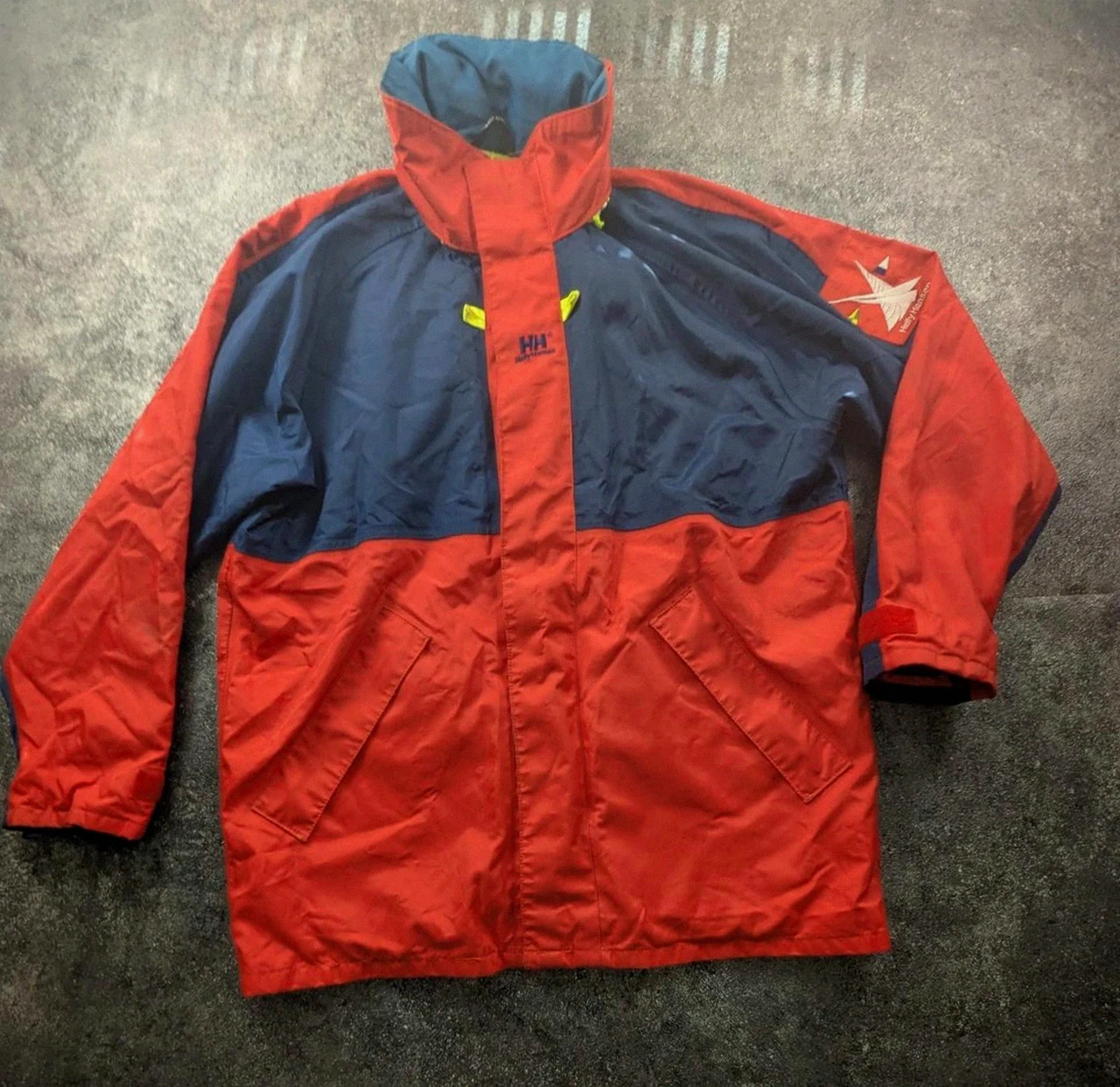 Veste Imperméable Helly Hansen Homme S Oversize Rouge Bleu Capuche Sailing Nautique Vintage – Helly Hansen – taille S 2
