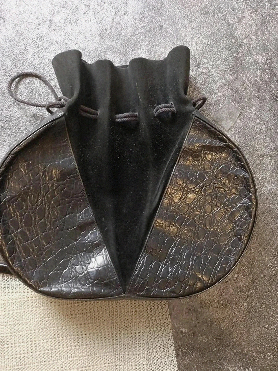 Sac à main vintage Xavier Danaud Paris Made in France – noir façon croco – sac créateur rétro rare – Xavier Danaud 5