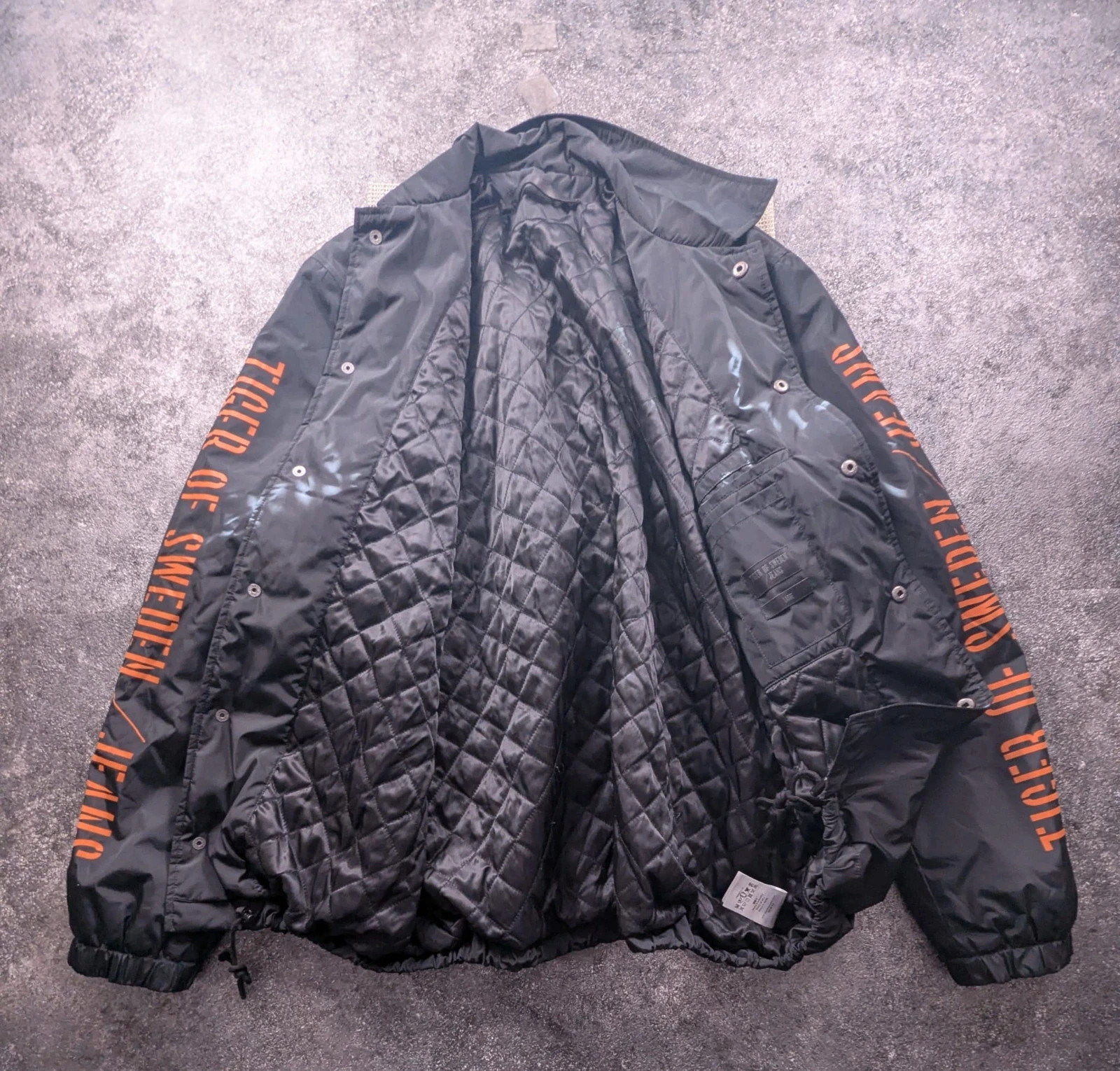 Tiger of Sweden Jeans BENCH – Coach Jacket noire matelassée Streetwear L – Tiger of Sweden – taille L 4