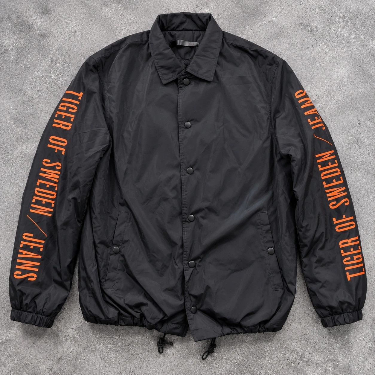 Tiger of Sweden Jeans BENCH – Coach Jacket noire matelassée Streetwear L