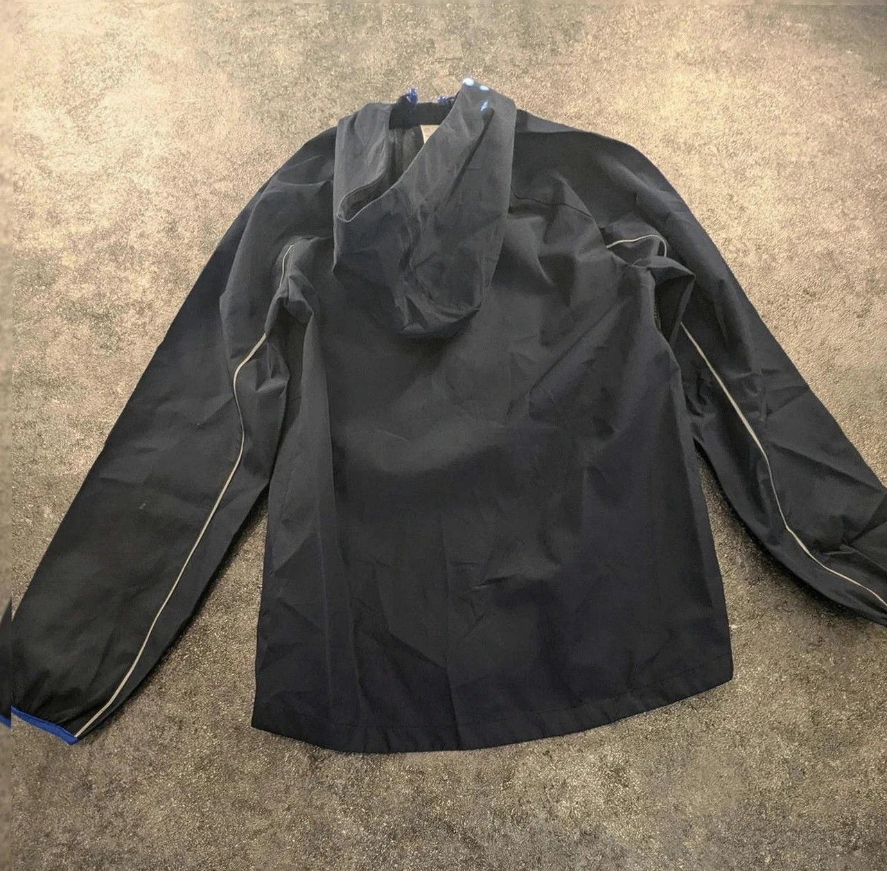 Veste coupe vent Russell Athletic noir bleu capuche lightweight S outdoor gorpcore – Russell – taille S 2