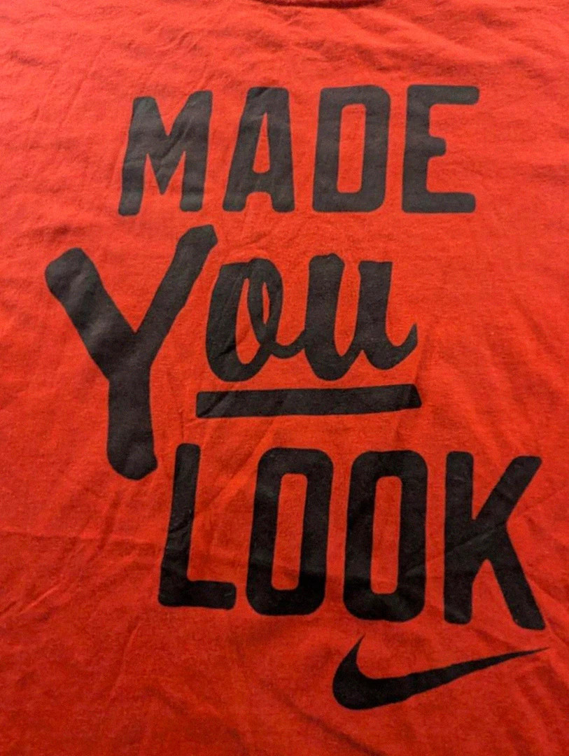 t shirt nike rouge made you look swoosh streetwear taille M vintage – Nike – taille M 2
