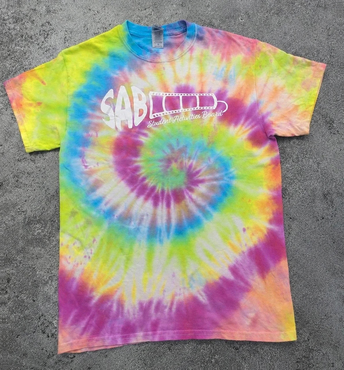 T-shirt rainbow tie dye pastel Sab Student Activities Board spiral Y2K M