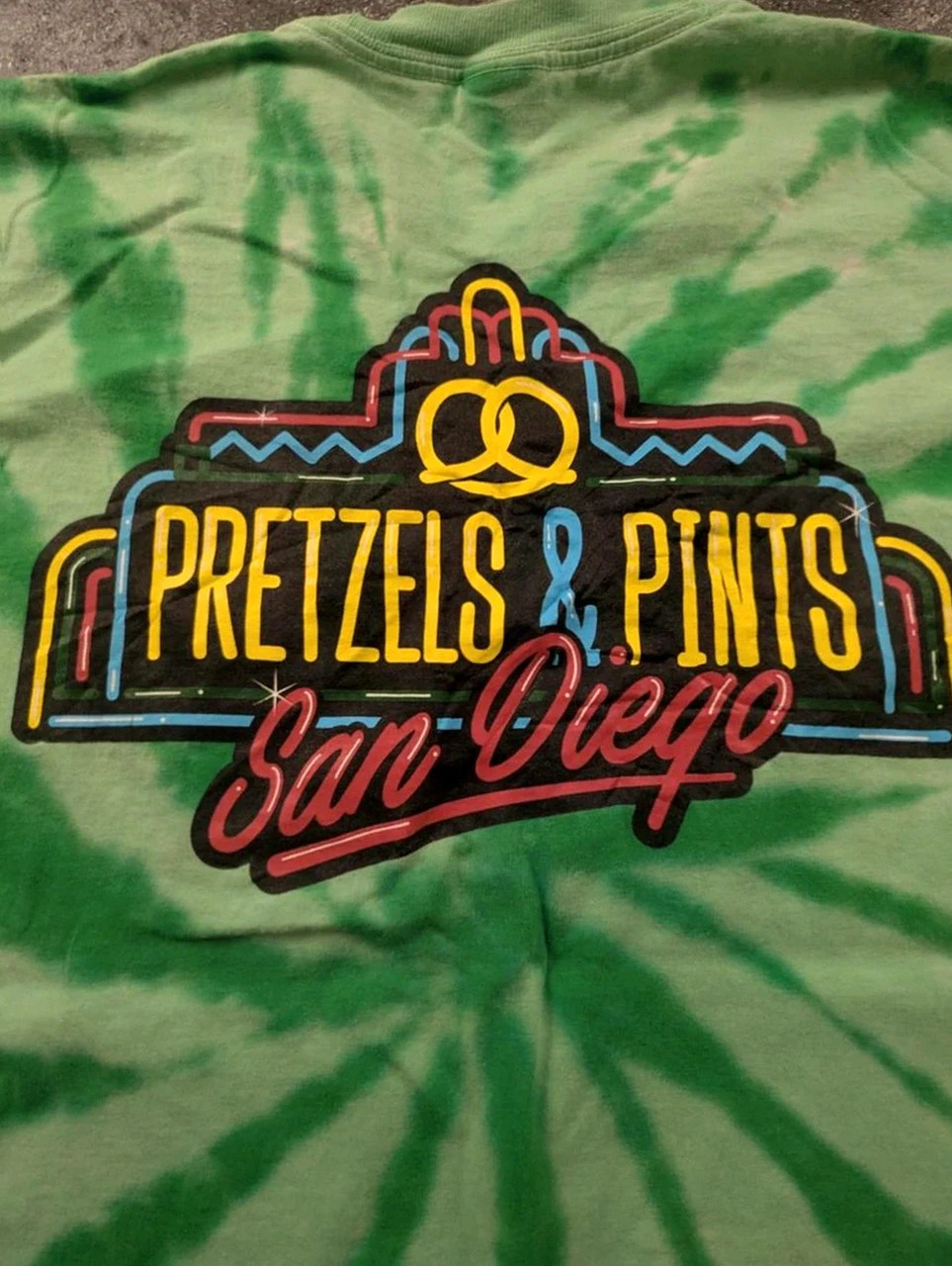 T-shirt Pretzels & Pints tie dye San Diego spiral surf skate festival Usa L – Port & Company – taille L 5