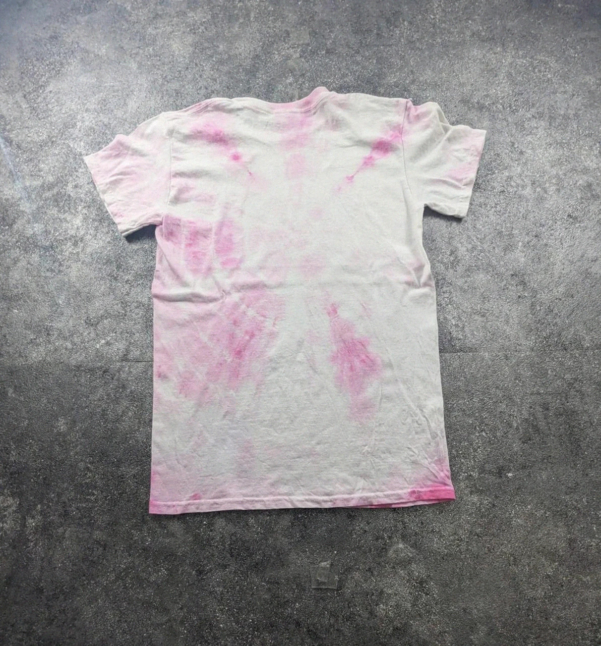 T-shirt Be Kind Tie Dye Cielo Vista Charter Rose Y2K Casual S made – Gildan – taille S / 36 / 8 3