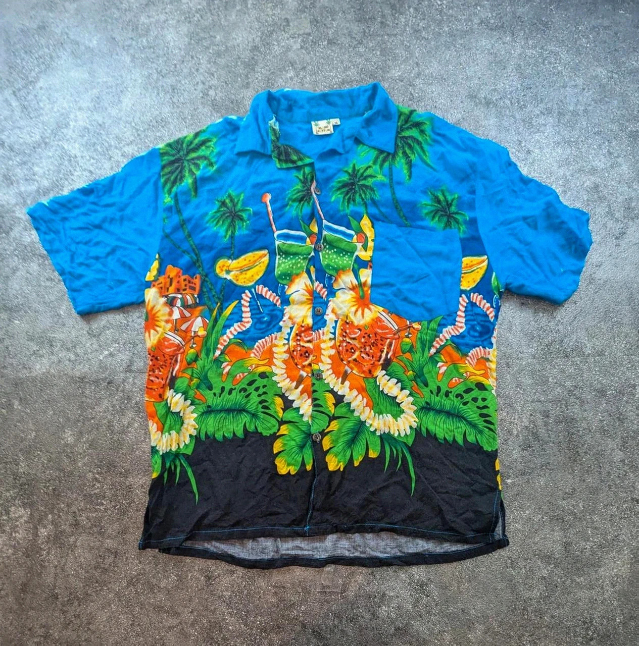 Chemise hawaïenne Island Rhythm bleu tropical cocktails rayon M vintage dressing – Vintage Dressing – taille M 2