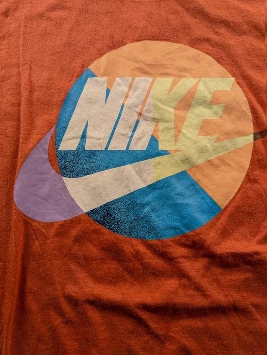 t shirt nike logo multicolor orange et pastel the nike tee streetwear taille Xl – Nike – taille XL 3