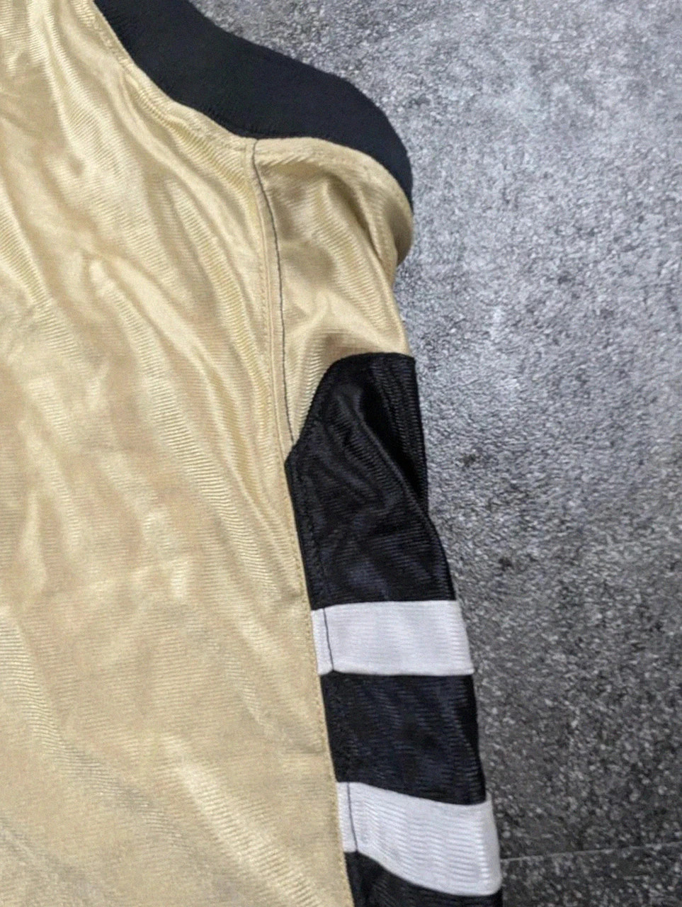 Maillot basketball Reebok gold noir mesh jersey vintage Y2K sport streetwear Xl – Reebok – taille XL 2