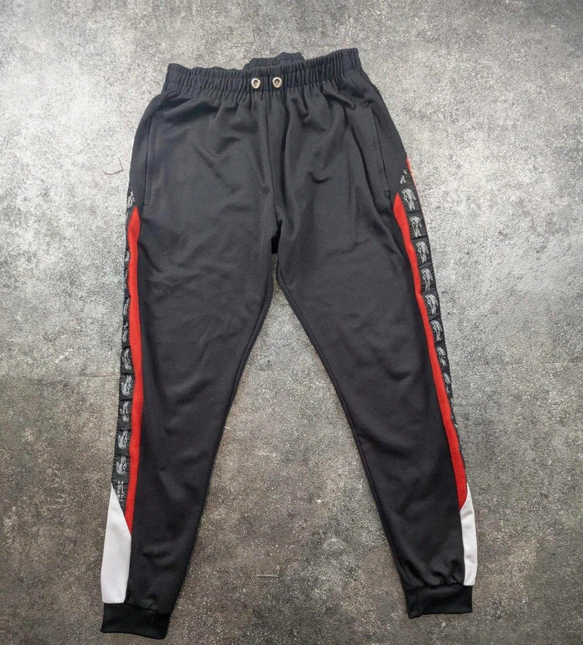 Pantalon jogging Lacoste bande logo crocodile tracksuit noir rouge streetwear M – Lacoste – taille M 2
