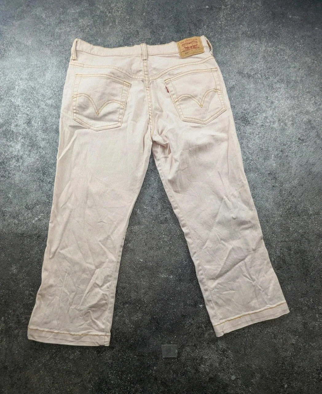 Pantacourt Levi’s 515 Capri rose pastel femme Taille 8 / Fr 38 coupe cropped – Levi's – taille M / 38 / 10 3