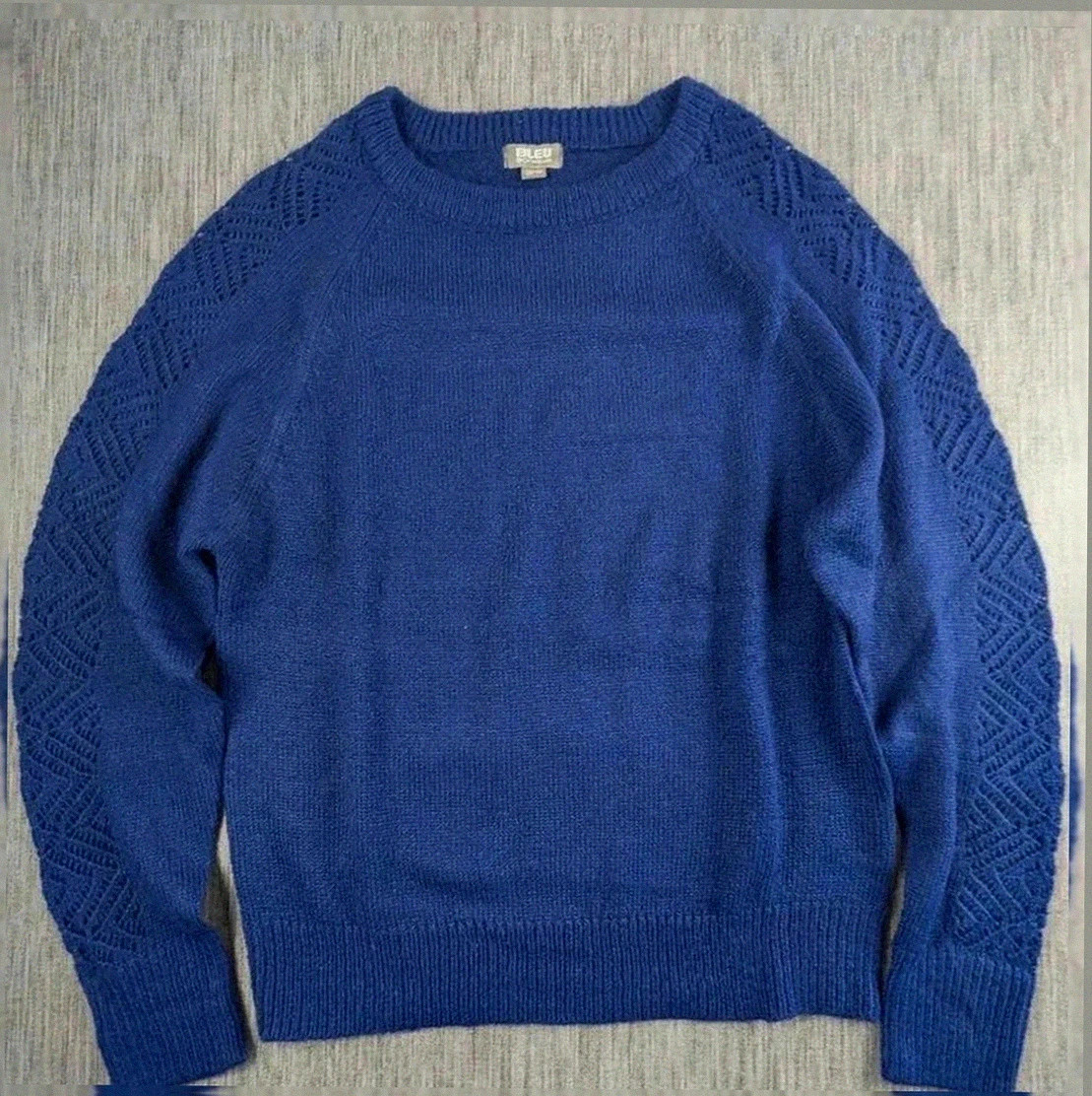 Pull ajouré bleu dentelle manches – Taille 38/40 – Bleu Bonheur 💙