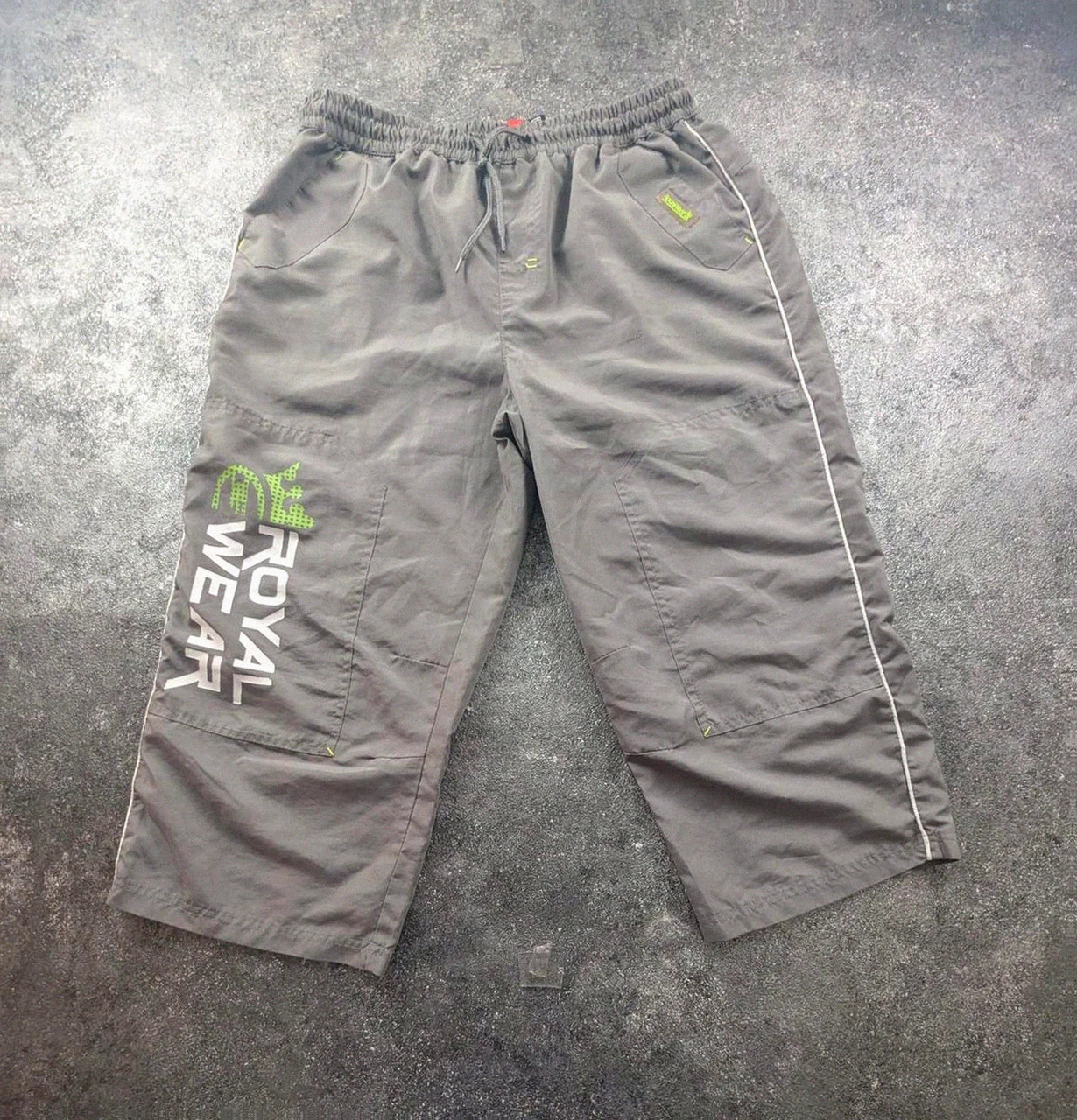 Pantacourt Royal Wear gris streetwear Y2K cargo techwear taille 40 – Royal Wear – taille W30 | FR 40 2