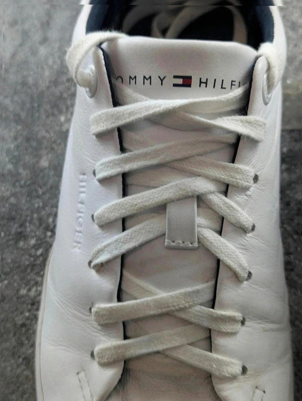 Tommy Hilfiger Premium Vulc cuir blanc – Sneakers homme 42 clean logo tricolore – Tommy Hilfiger – taille 42 4