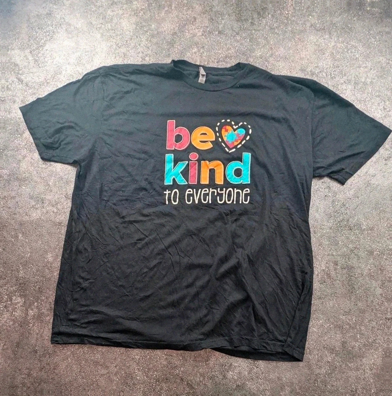 T-shirt noir be kind to everyone NexLevel Apparel oversize 3XL streetwear graphique – Next Level Apparel – taille XXXL 2