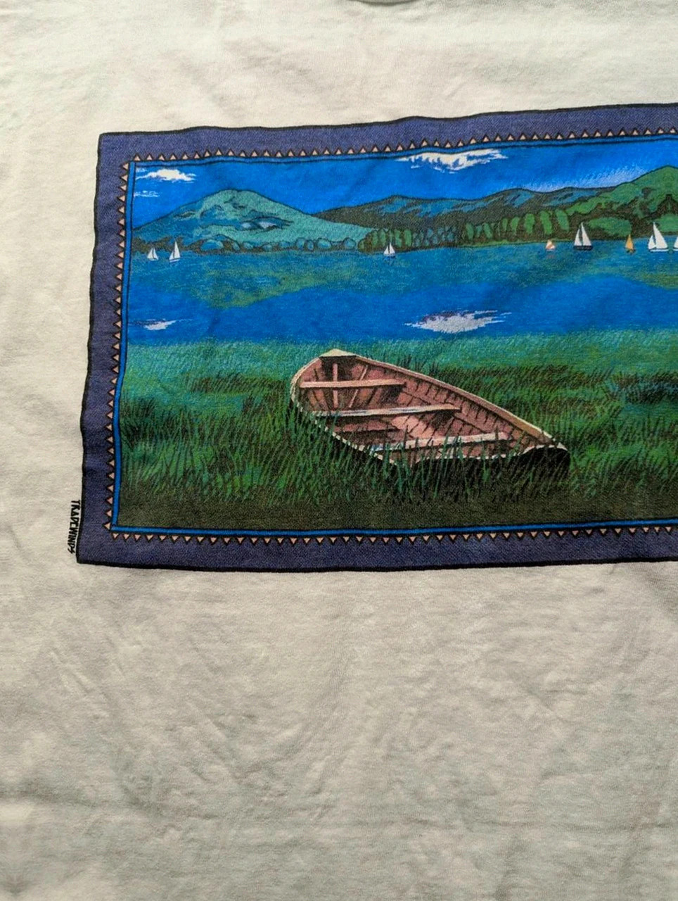 T-shirt Vintage Tradewinds Single Stitch 90s Art Print Paysage Barque Usa Homme L – Vintage Dressing – taille L 5