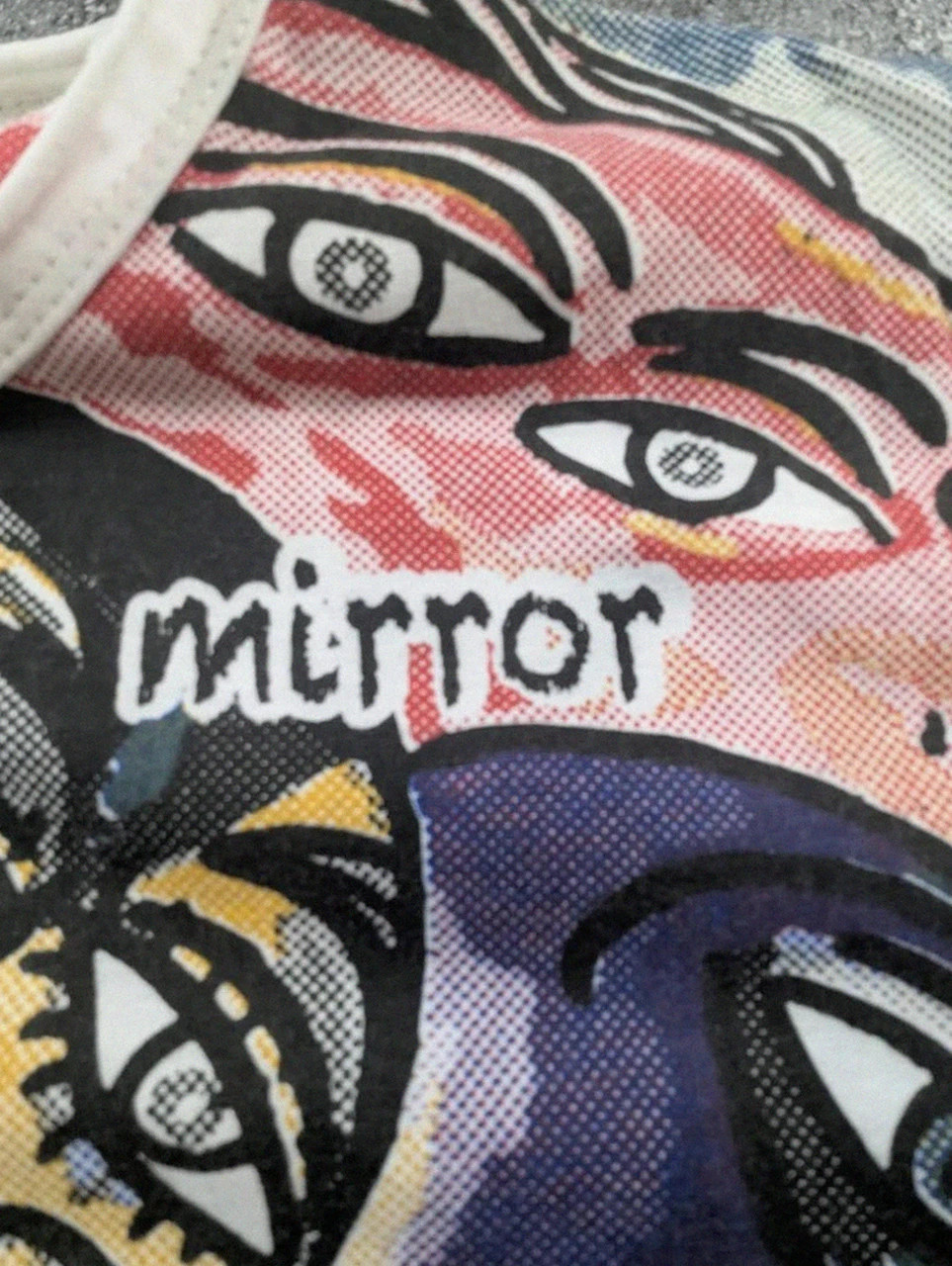 T-shirt mirror art all over print visage abstrait streetwear artistique 🎨🔥taille S/M – Vintage Dressing – taille S 4