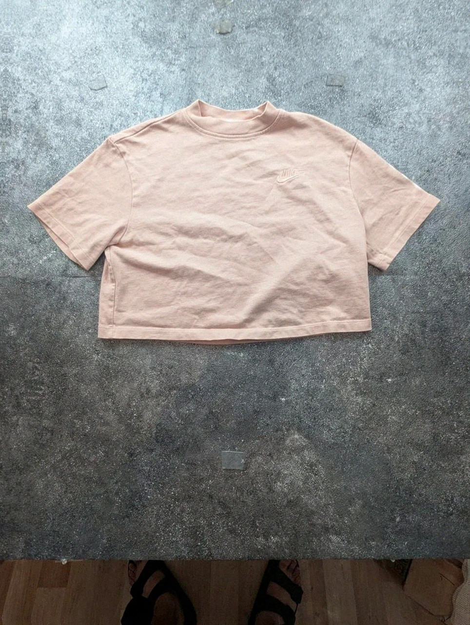 Nike Crop Top Beige Brodé Logo Xs T-shirt Femme Coton Minimaliste Streetwear – Nike – taille XS / 34 / 6 2