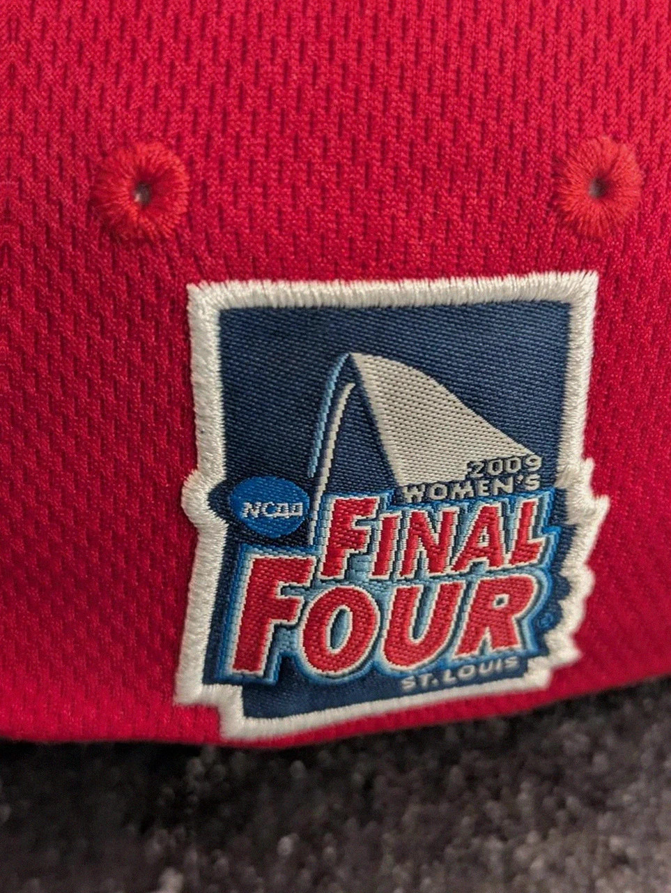 Casquette Ncaa 2009 Final Four St Louis rouge vintage sport Us Gear for Sports – Gear for Sports – taille Taille unique 5